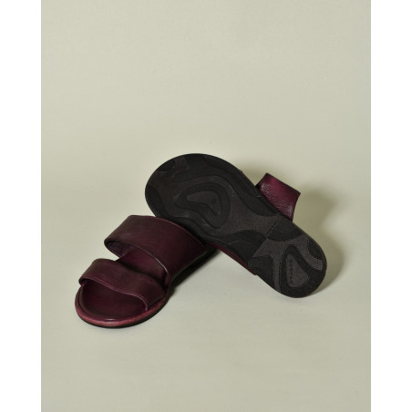 Sandales plates en cuir violettes Brador