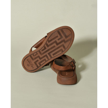 Sandales en cuir marron Brador