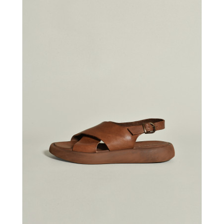 Sandales en cuir marron Brador