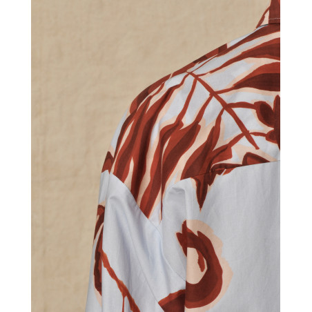 Chemise bleue à imprimé florale rouge Lady Cotton