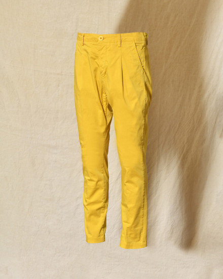 Pantalon chino jaune en coton Centoquattro