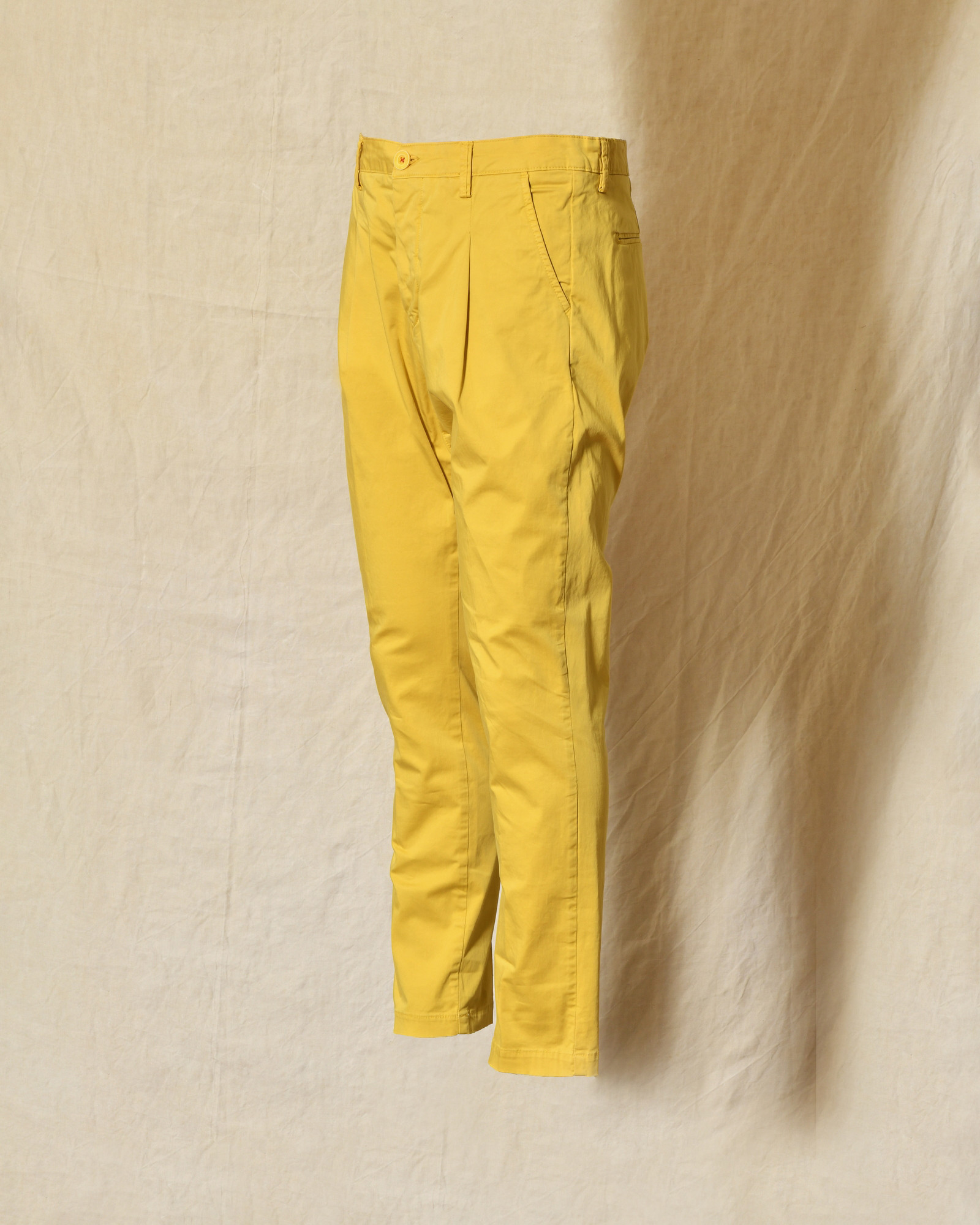 Pantalon chino jaune en coton Centoquattro