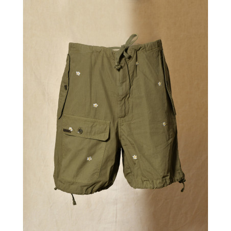 Short parachute à broderies marguerite Front Street