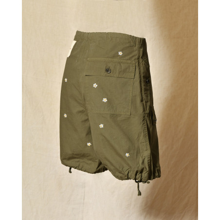 Short parachute à broderies marguerite Front Street