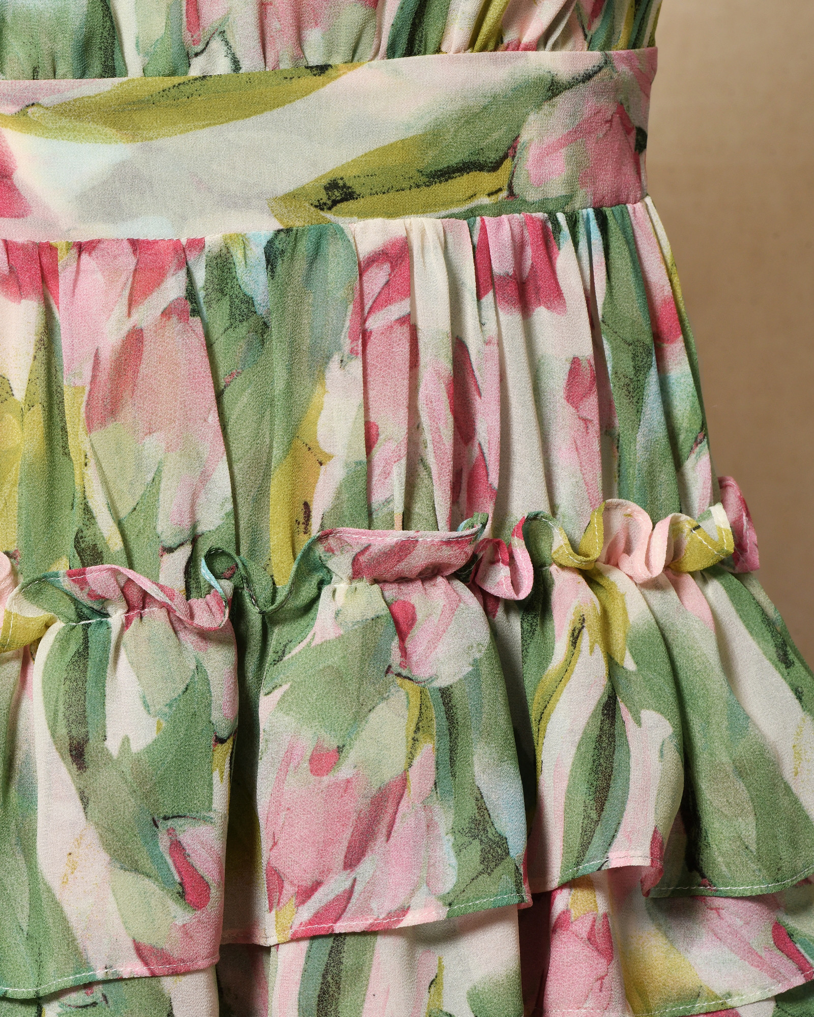 Robe bustier fleurie à volants et fronces multicolores Edward Achour