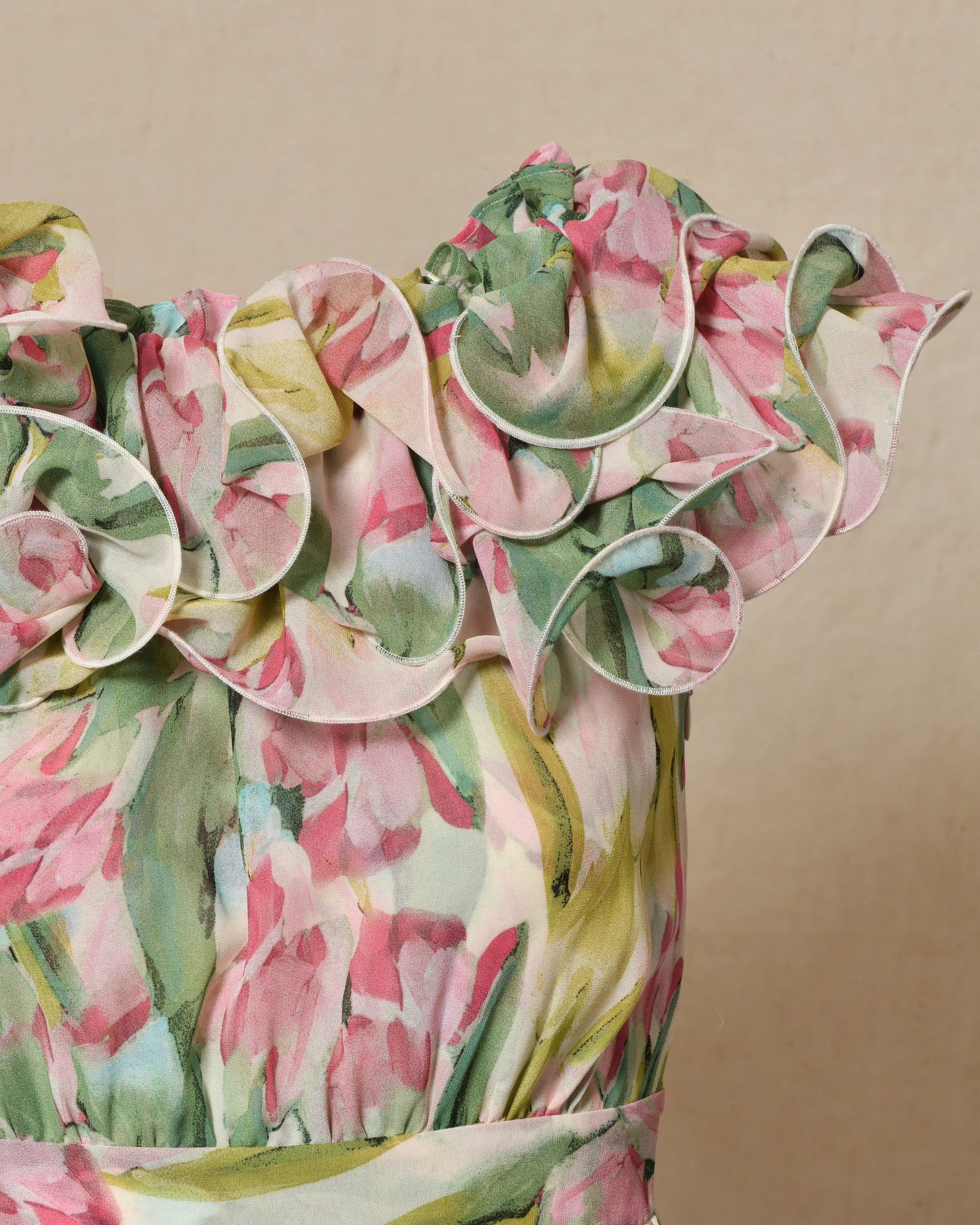 Robe bustier fleurie à volants et fronces multicolores Edward Achour