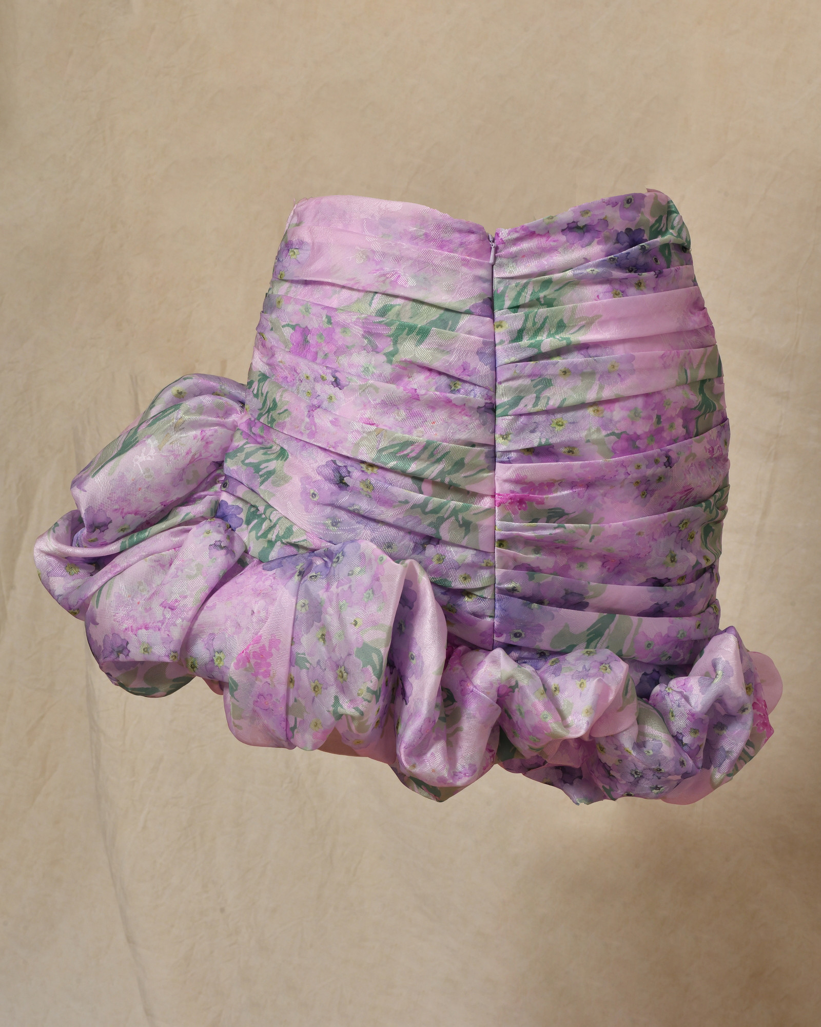 Jupe asymétrique froncé violette à imprimés floraux Edward Achour