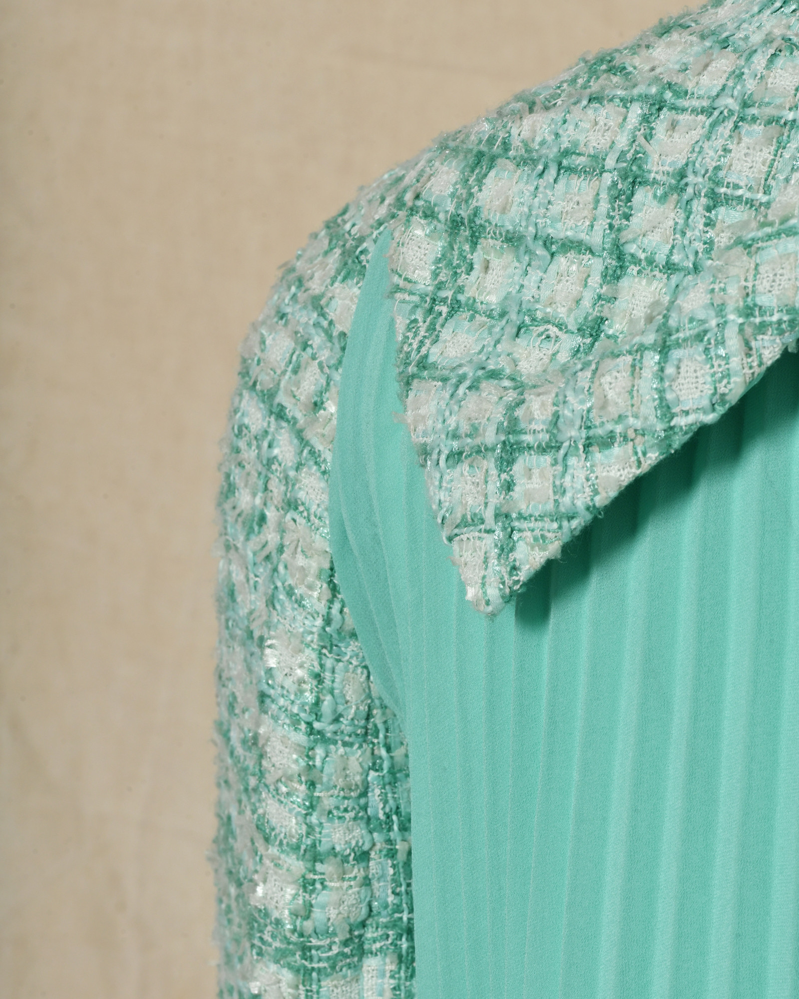 Manteau en tweed bleu à dos plissé Edward Achour