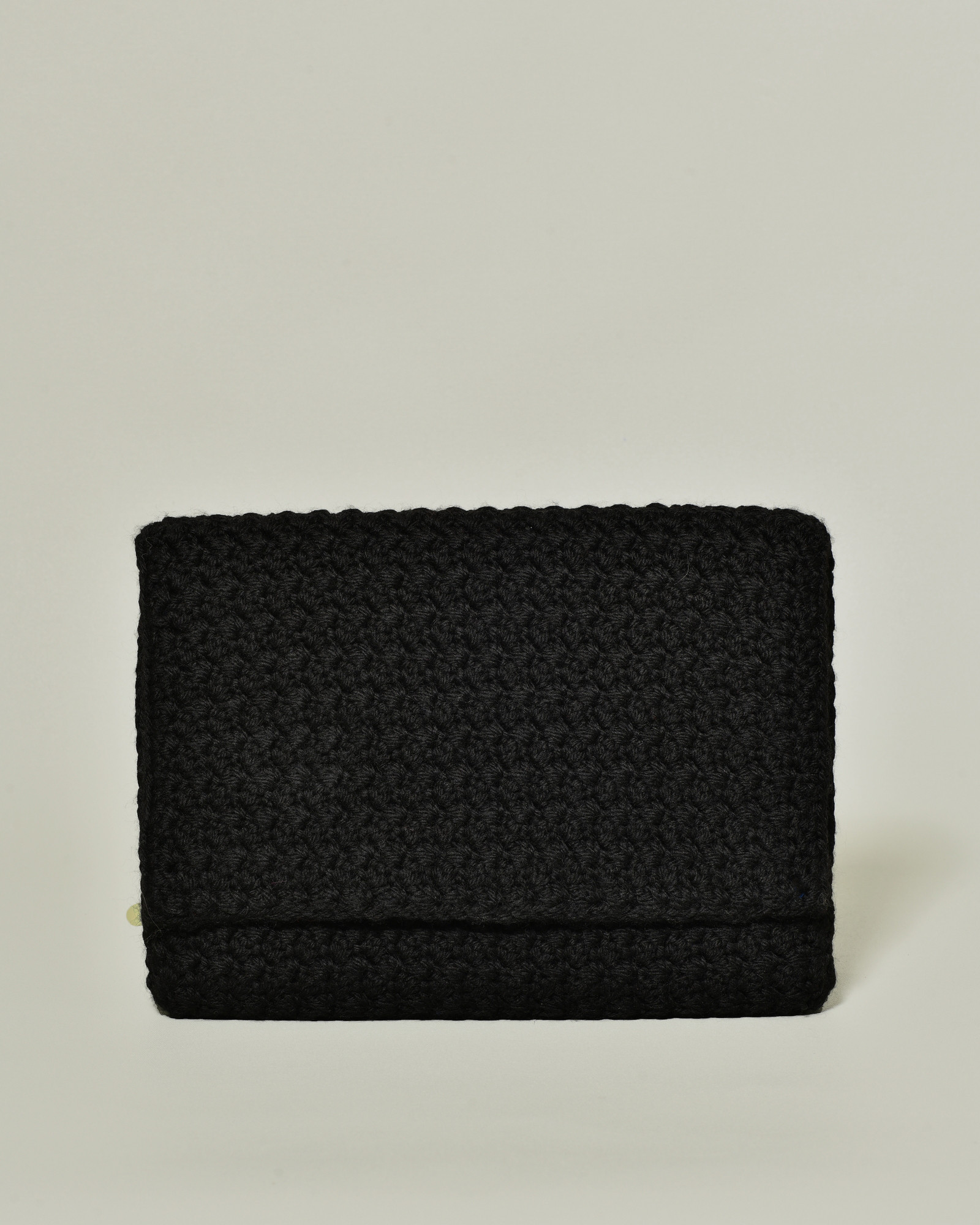 Pochette en crochet noir La Milanesa