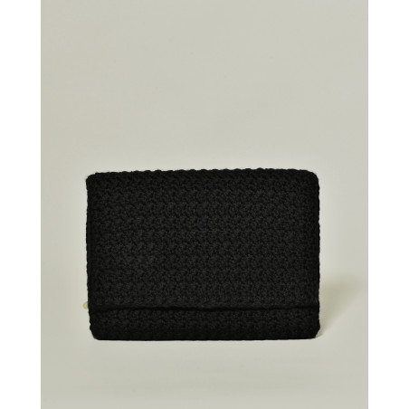 Pochette en crochet noir La Milanesa