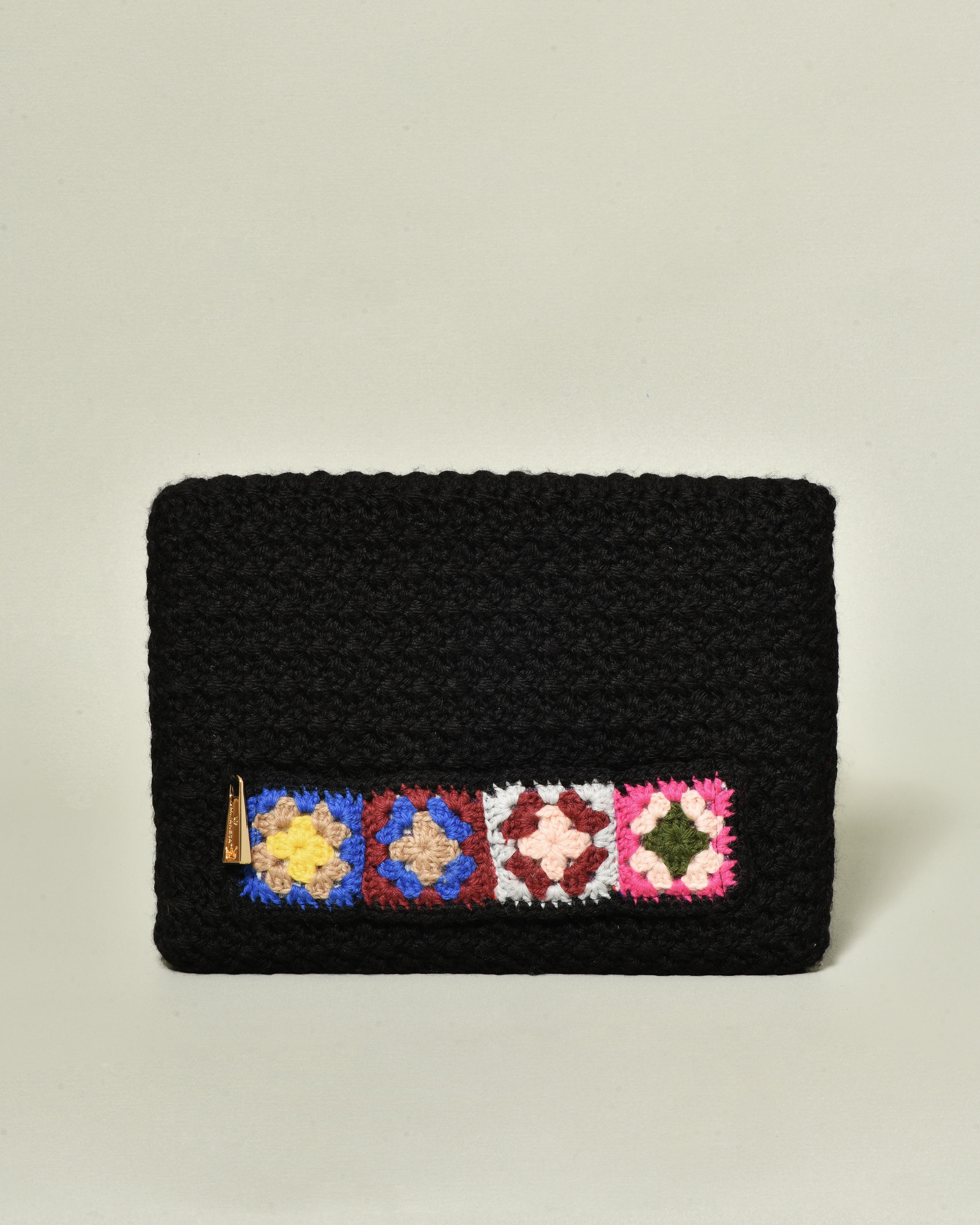 Pochette en crochet noir La Milanesa