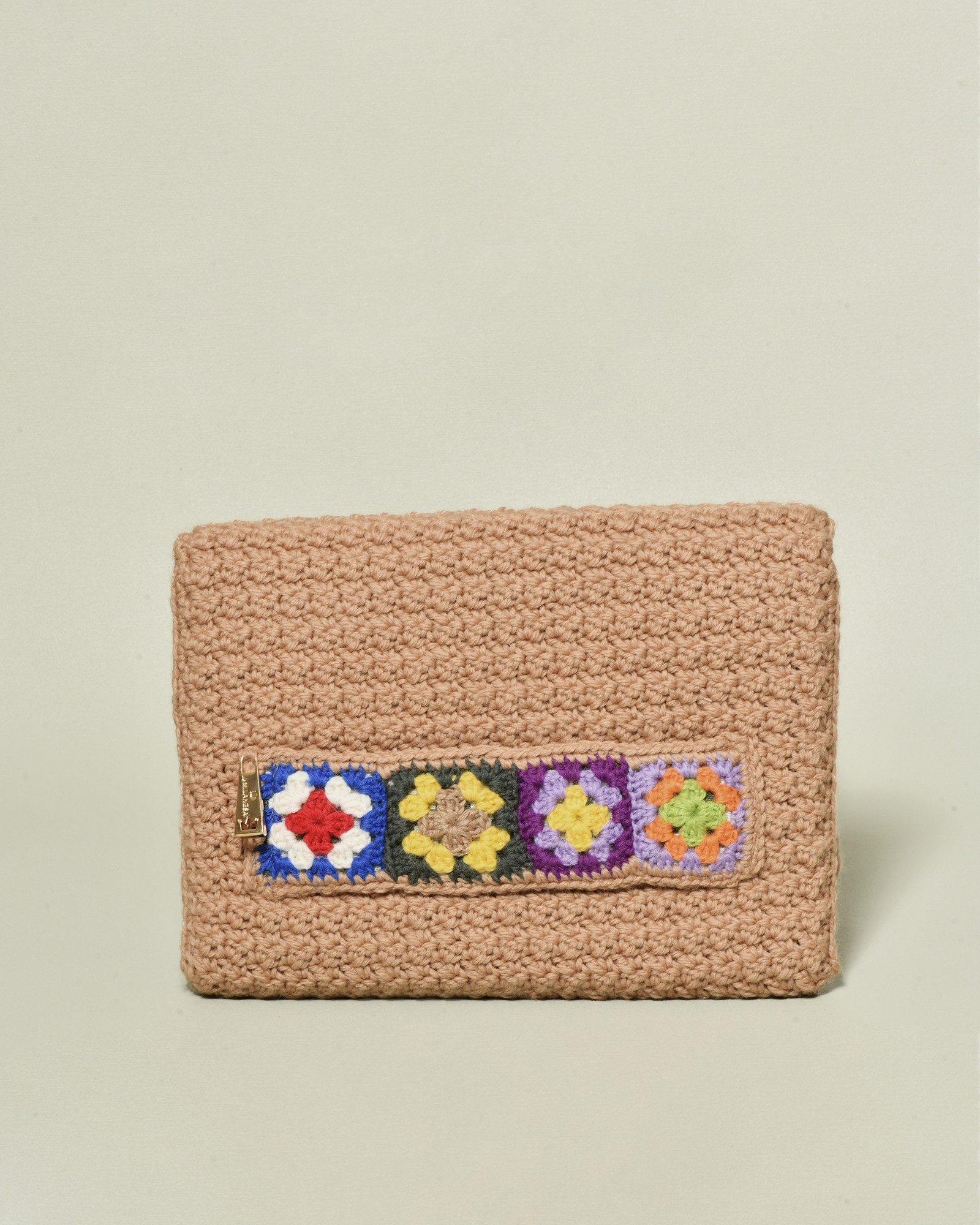 Pochette en crochet beige La Milanesa