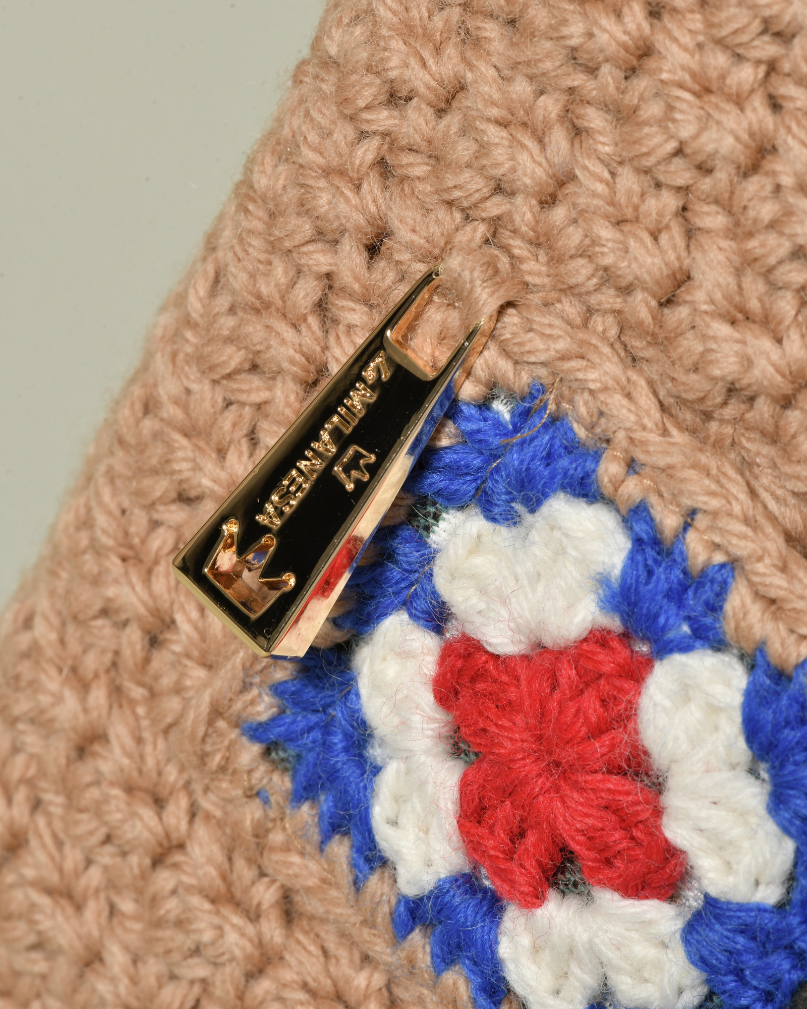 Pochette en crochet beige La Milanesa