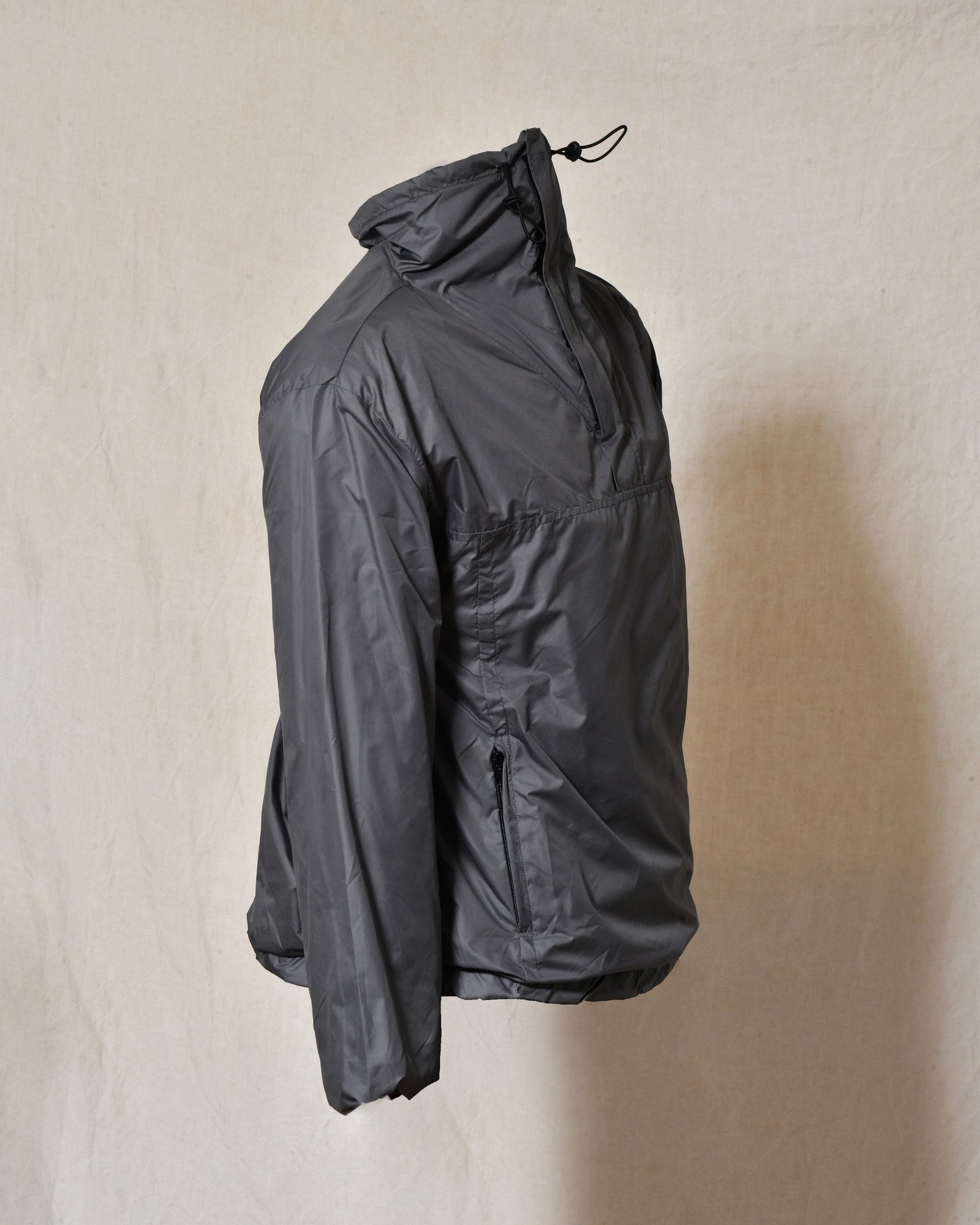 Veste coupe-vent à capuche gris anthracite Archives 18-20