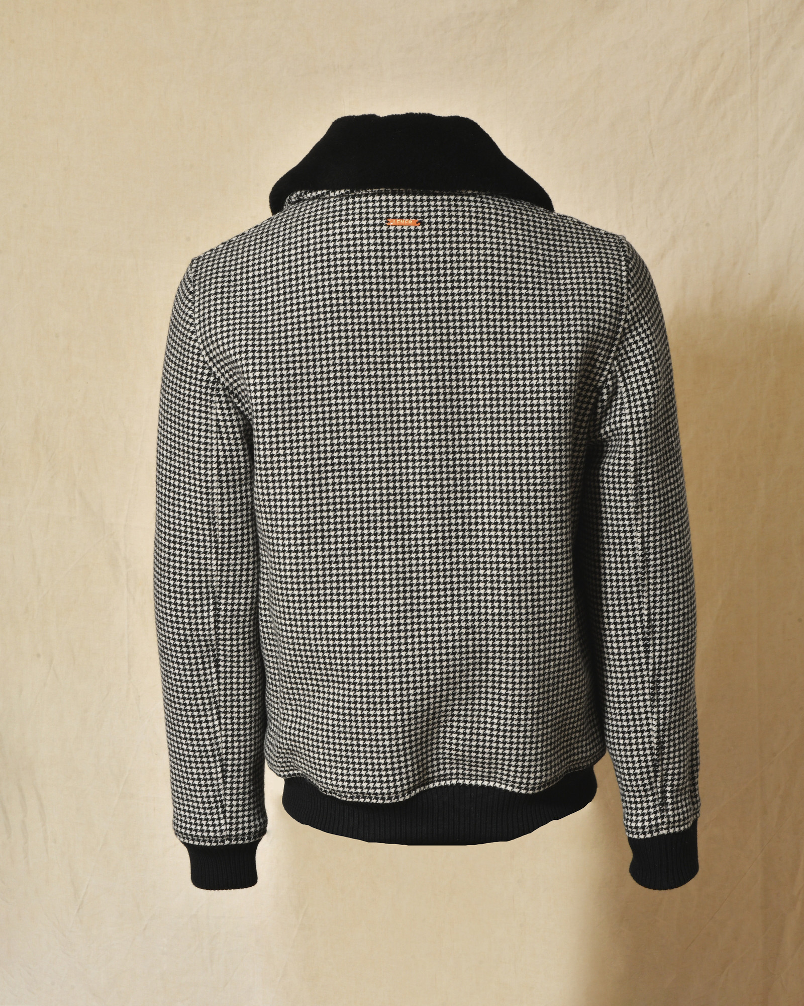 Manteau noir et blanc à motif pied-de-poule Maison Lener