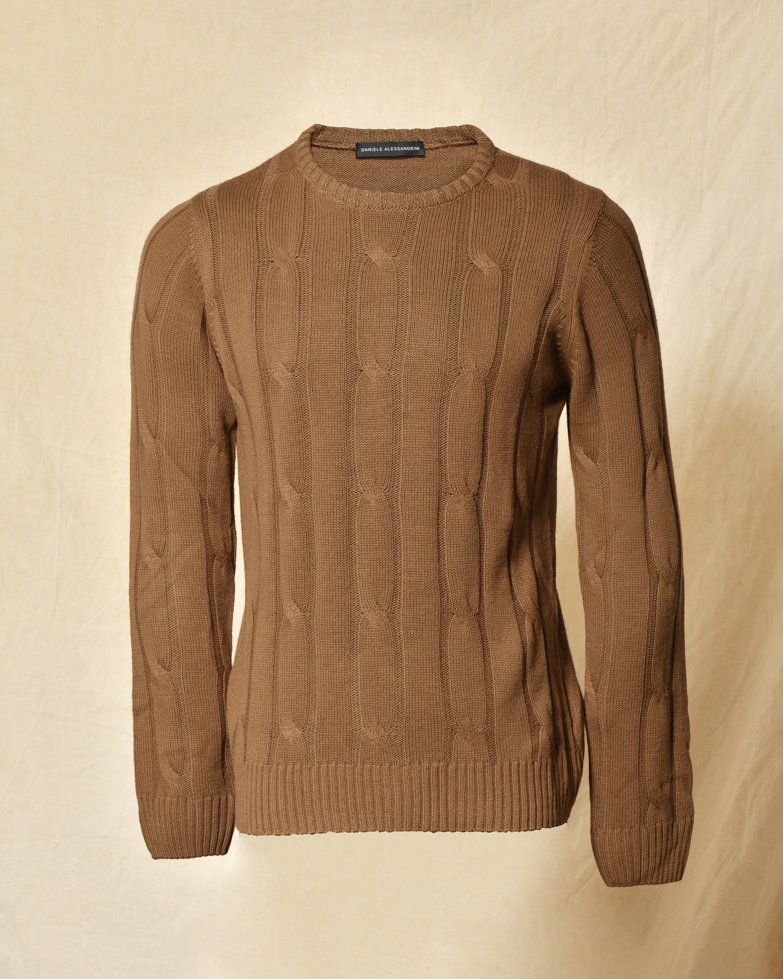 Pull en maille torsadée camel Daniele Alessandrini