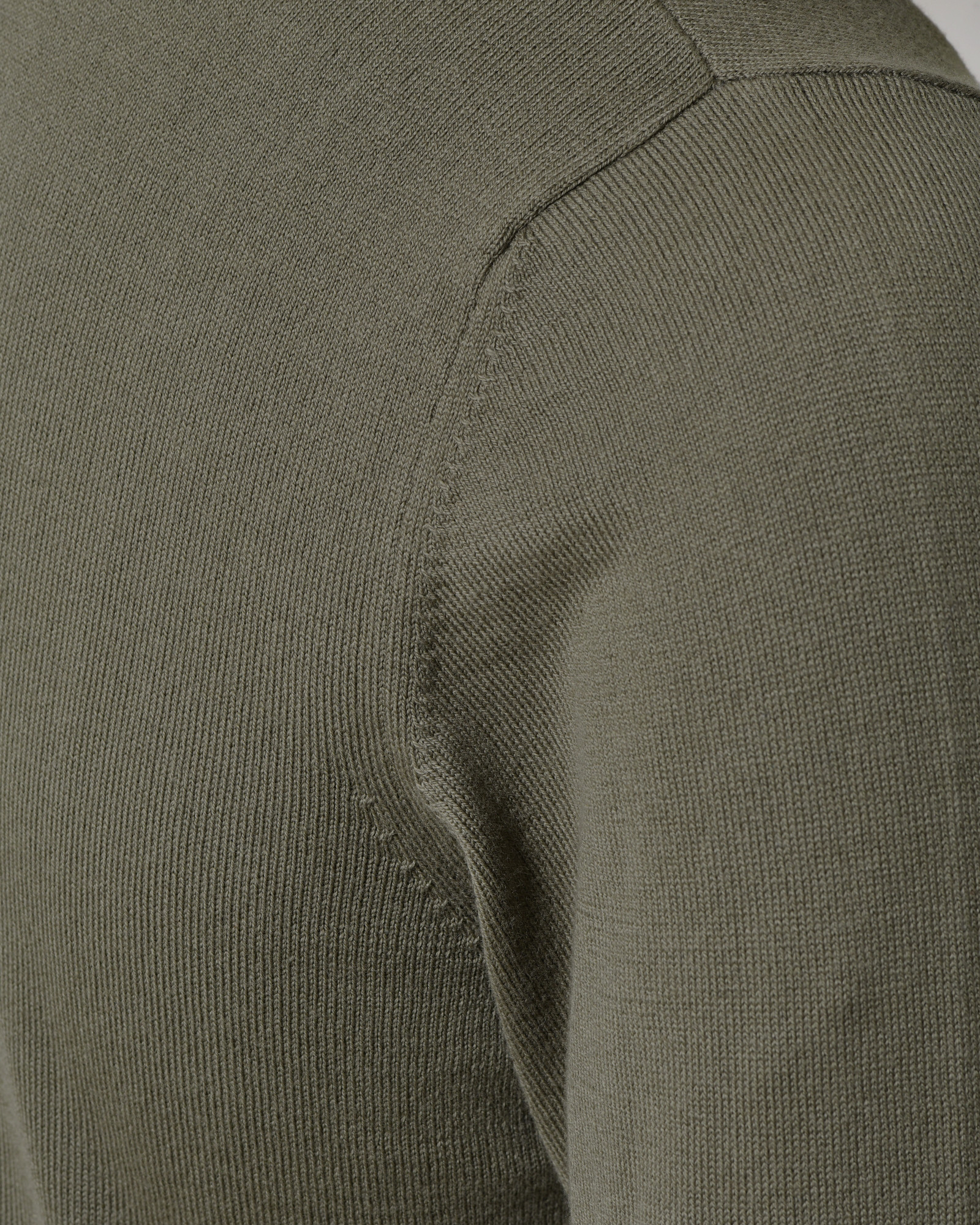 Pull kaki à col contrasté Bellwood