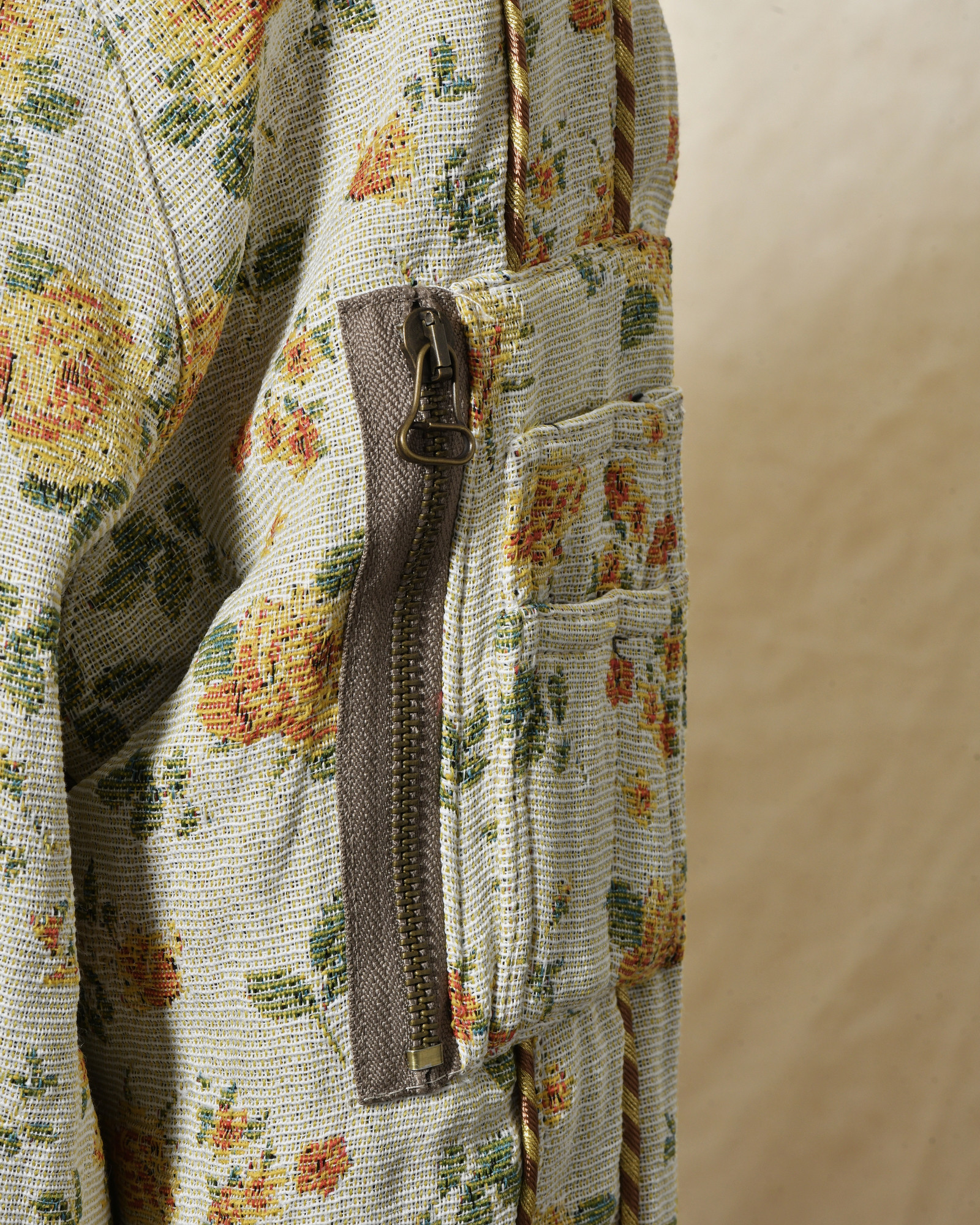 Blouson bomber écru à imprimé floral Front Street