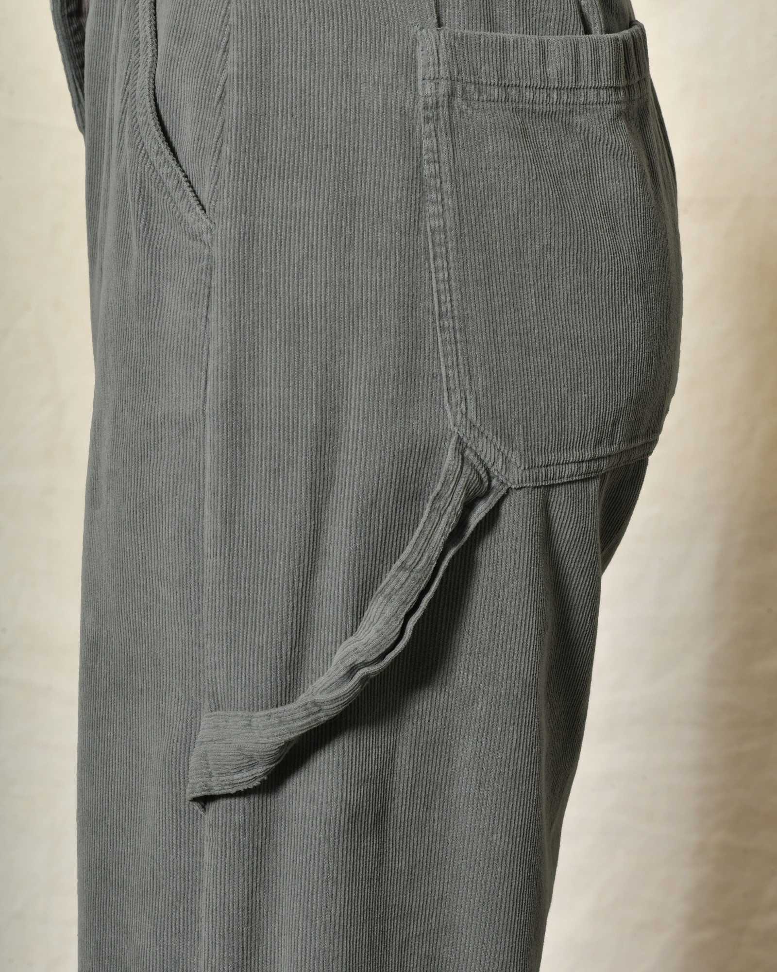 Pantalon en velours côtelé vert Diega