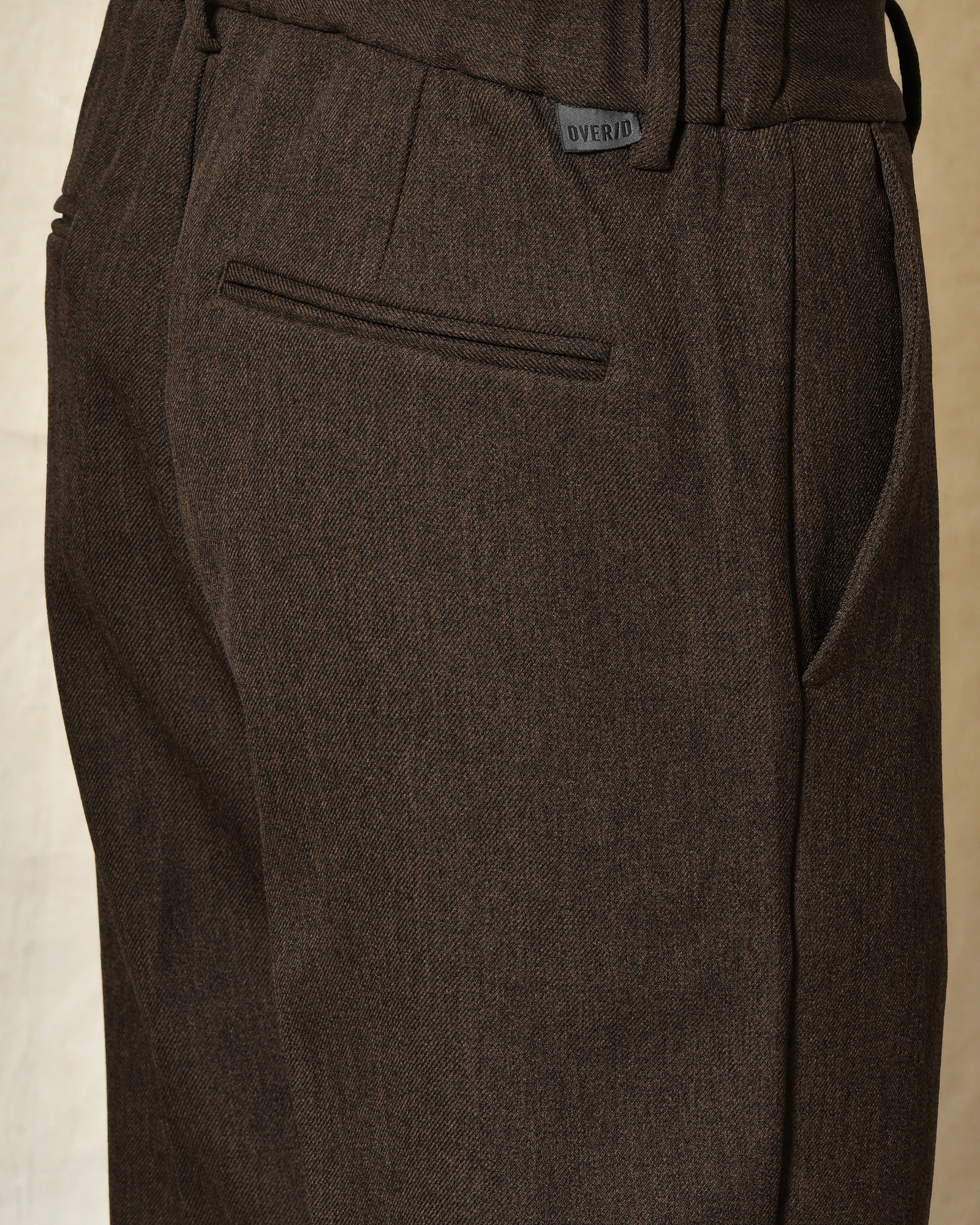 Pantalon tapered marron Over-D