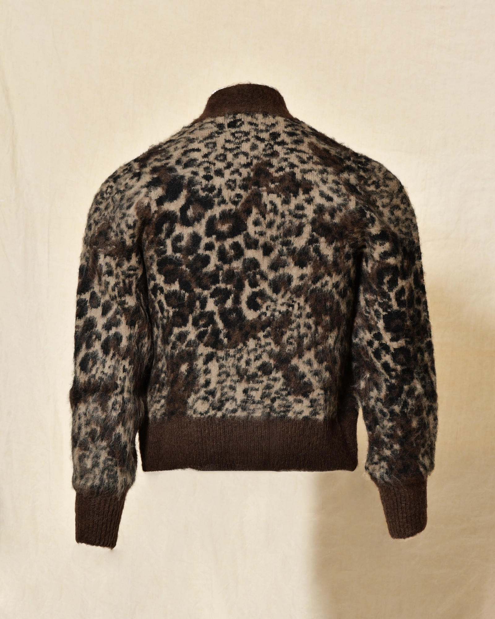 Gilet boutonné en maille à motif léopard marron Front Street