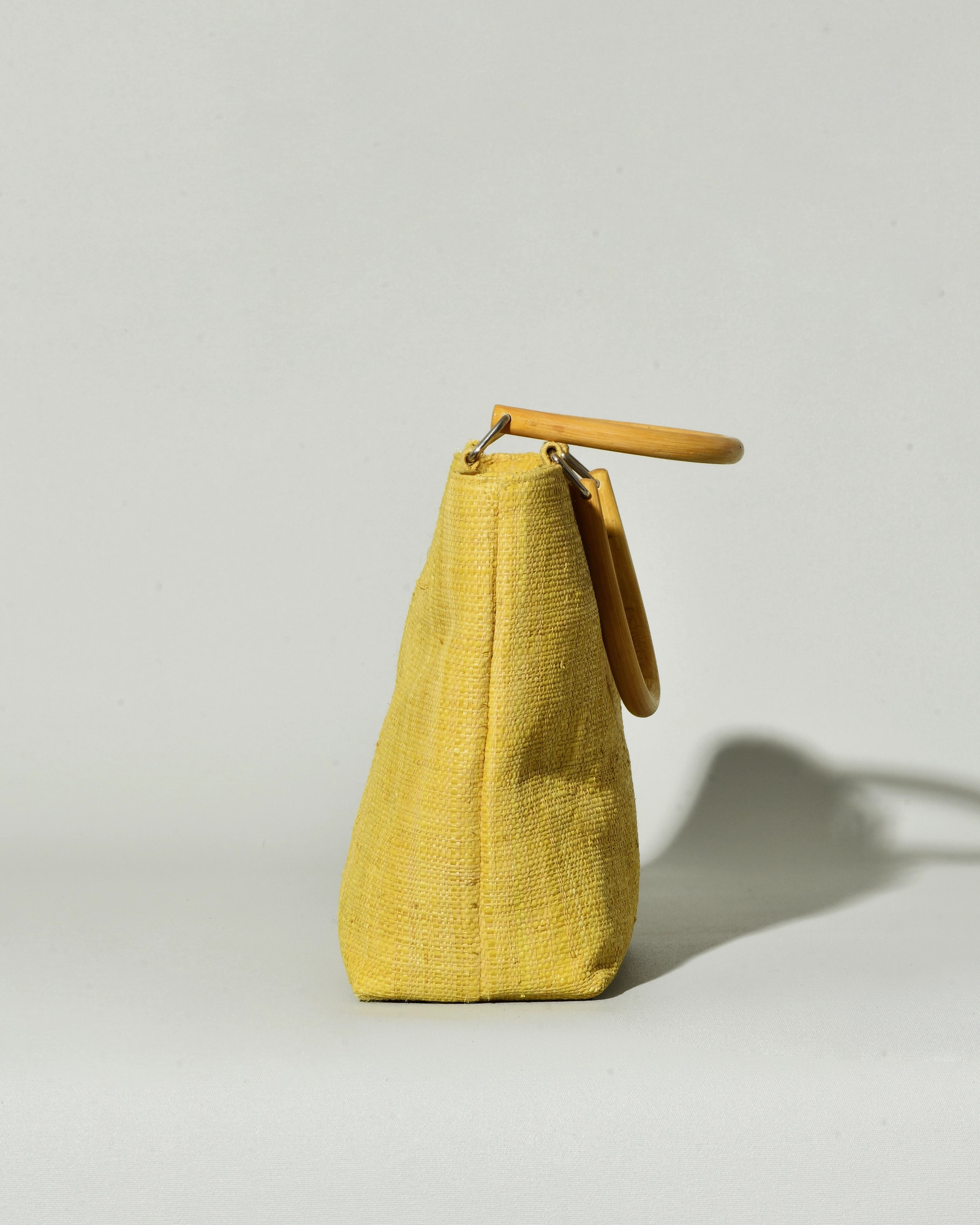 Sac à main en raphia jaune Caterina Bertini