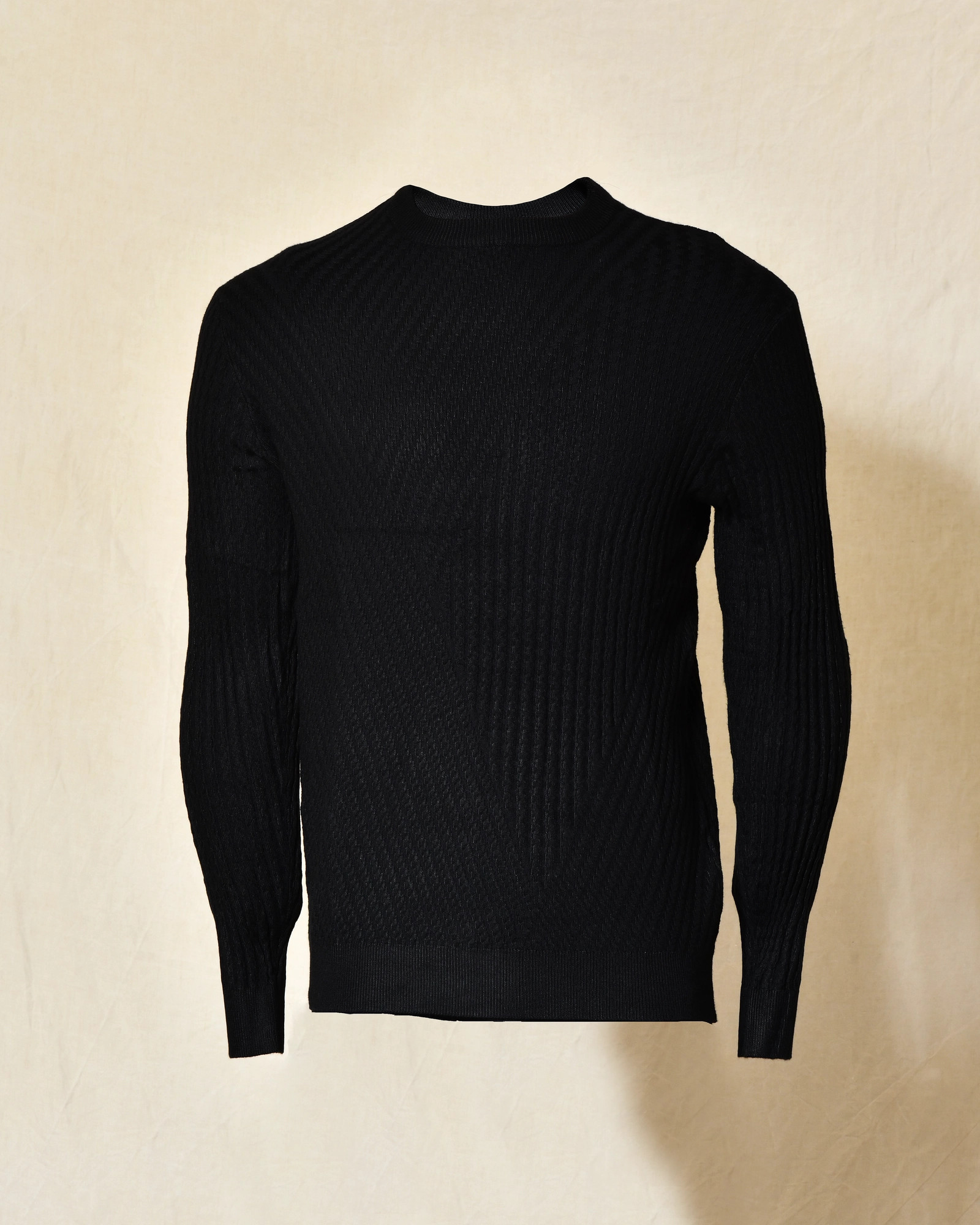 Pull noir en maille côtelée Over-D