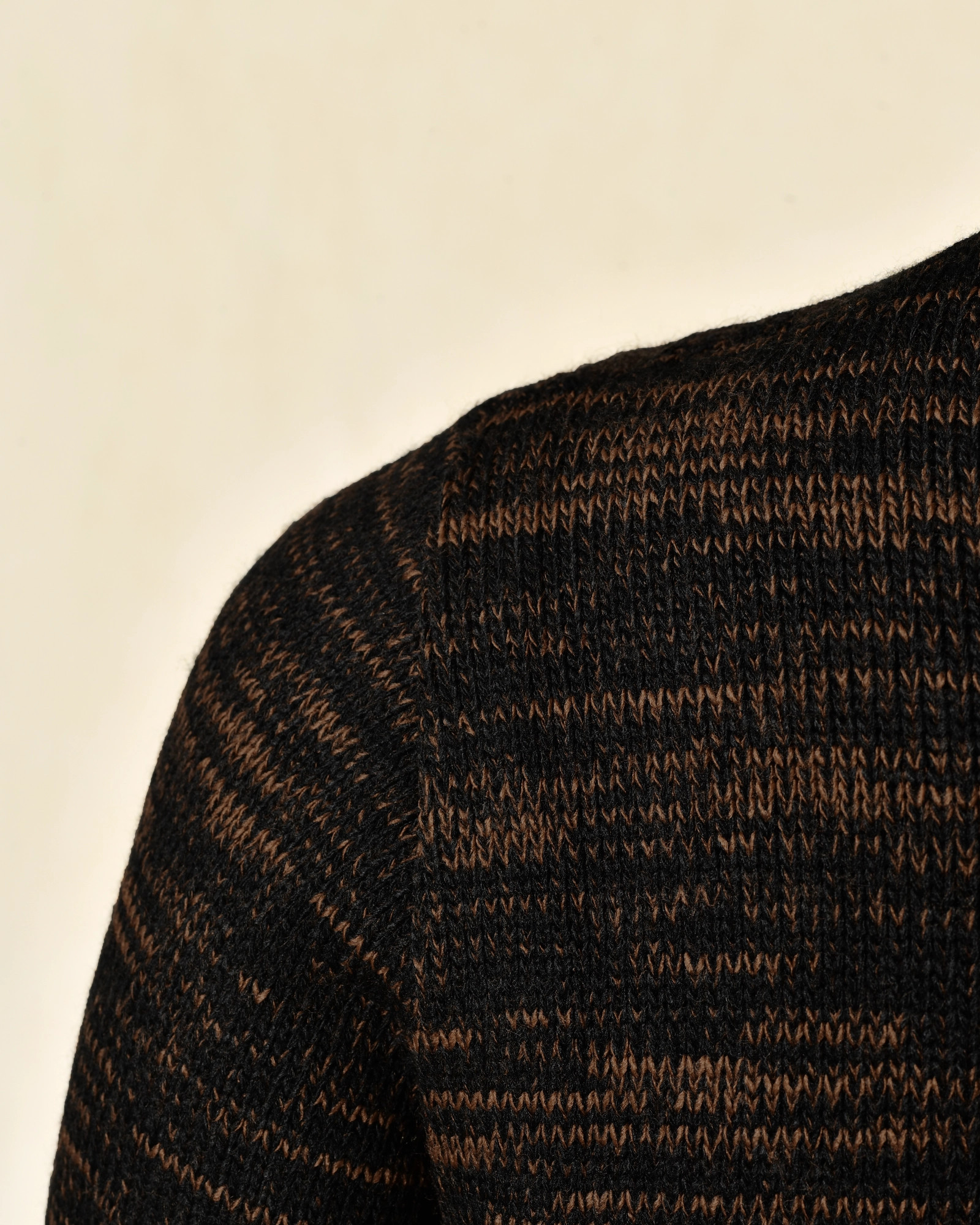 Pull noir en maille à motif géométrique multicolore Over-D