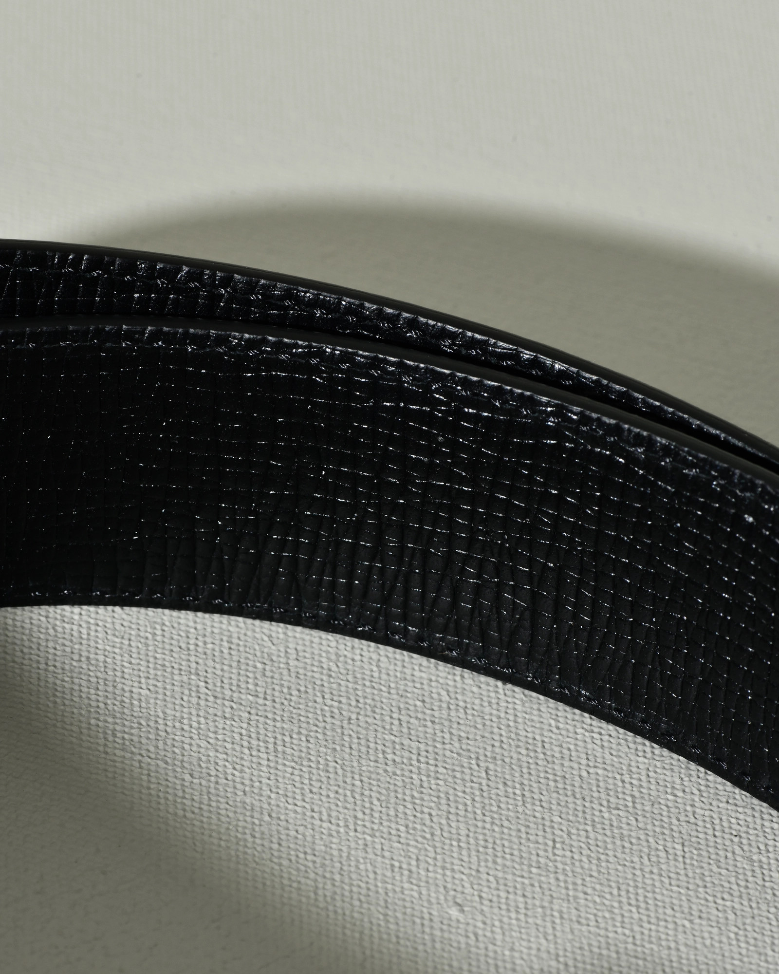 Ceinture en cuir texturé noir réglable Falorni