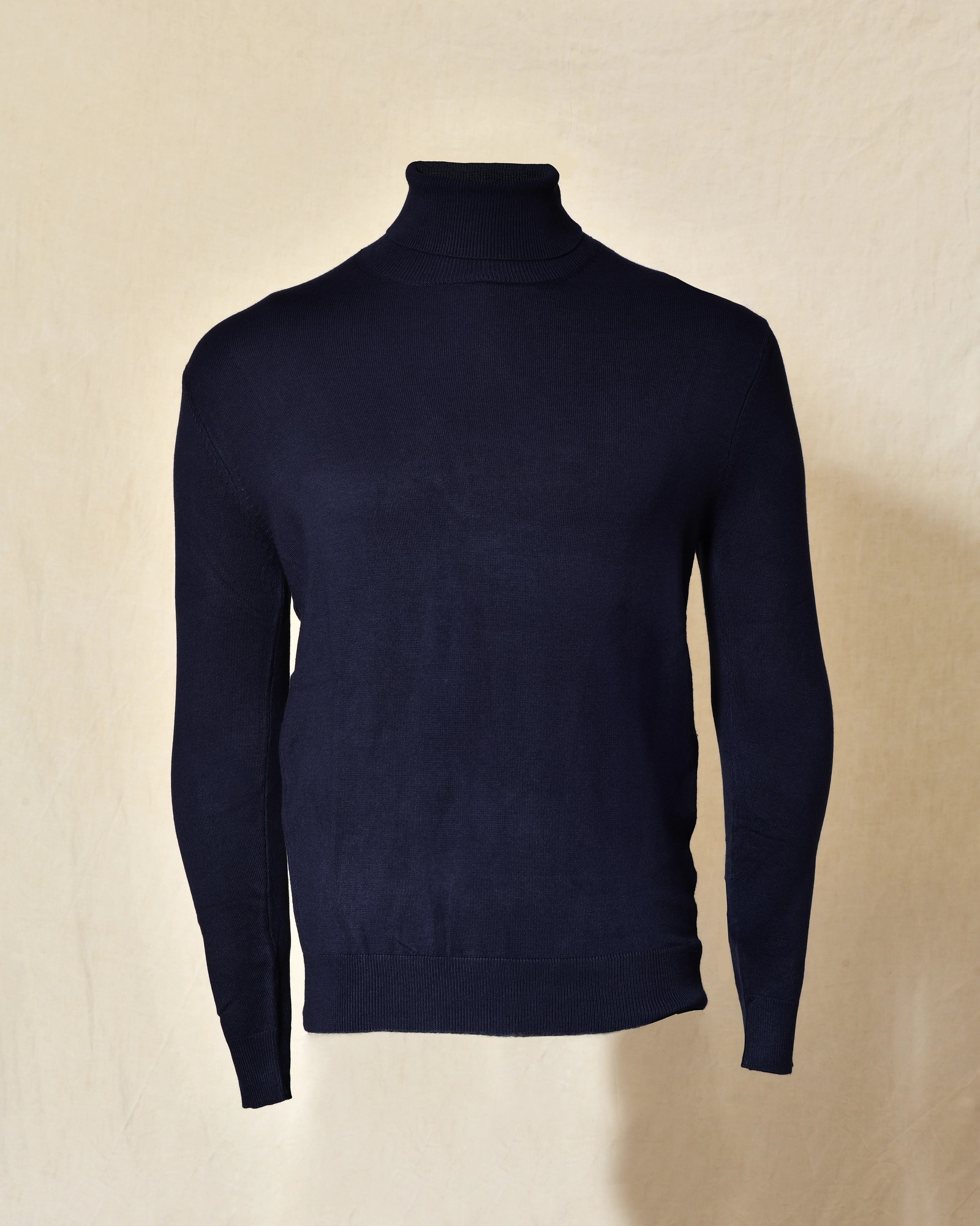Pull en maille col roulé bleu marine Over-D
