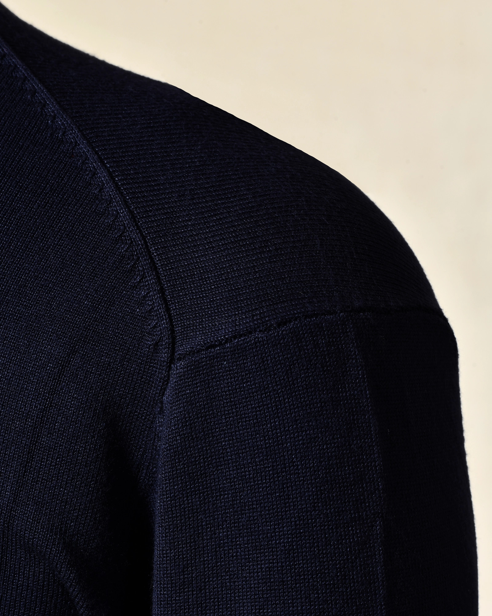 Pull en maille col roulé bleu marine Over-D