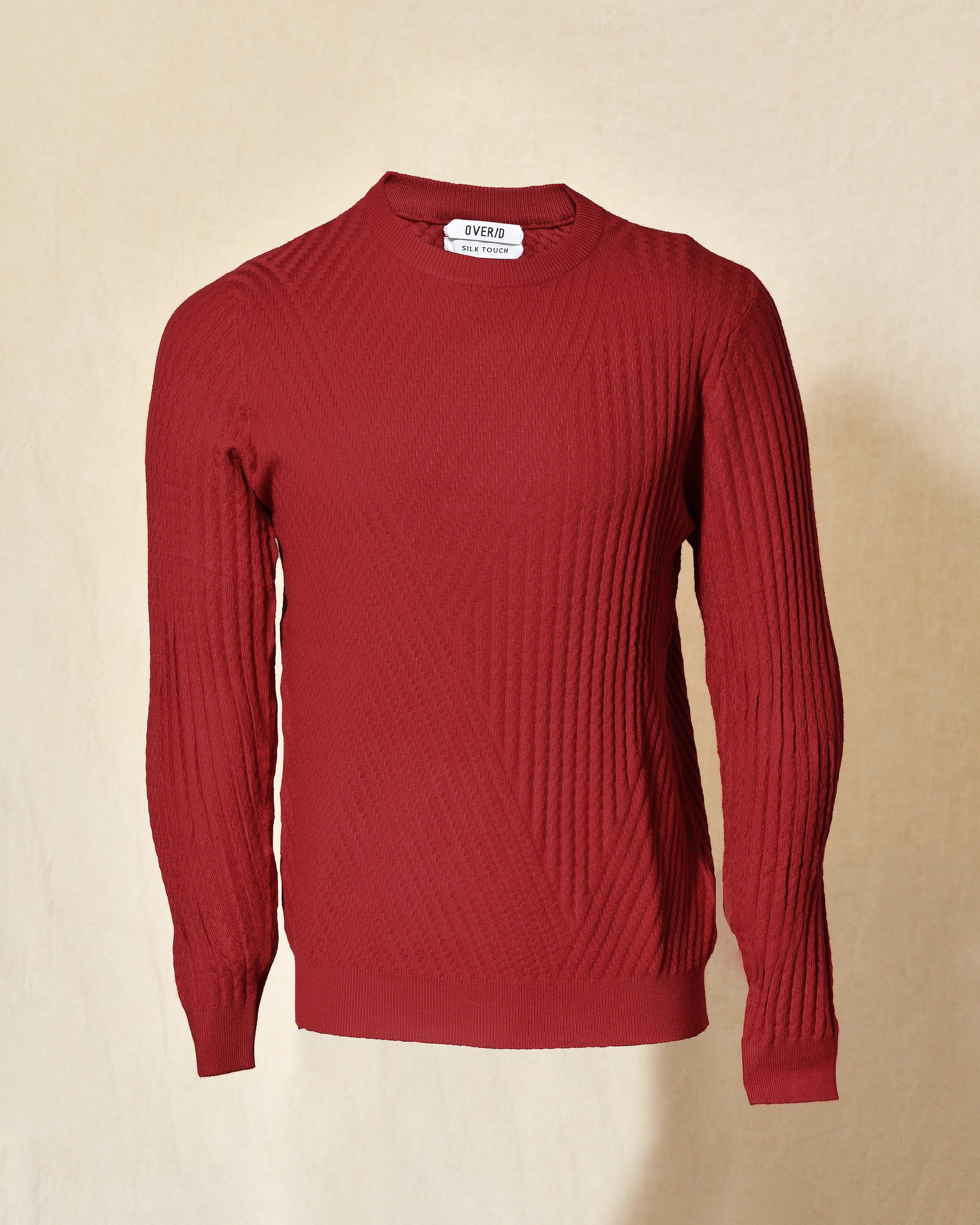Pull rouge en maille côtelée Over-D