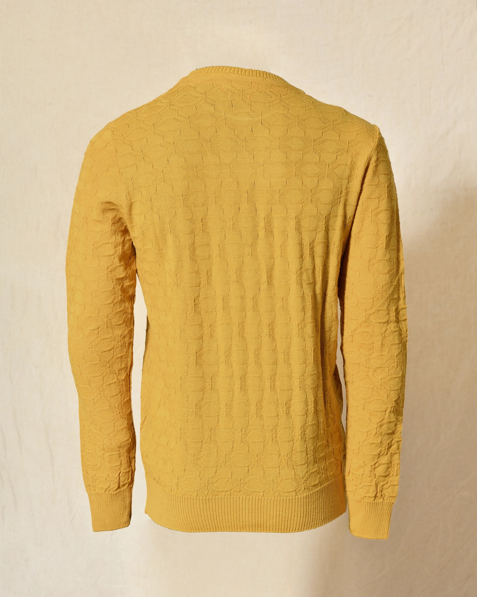 Pull en maille jaune moutarde contrastant Over-D