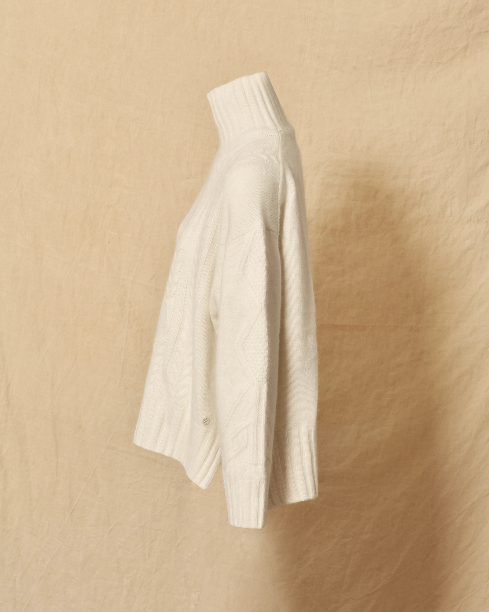 Pull en laine torsadée à col roulé écru Ma Petite Capsule