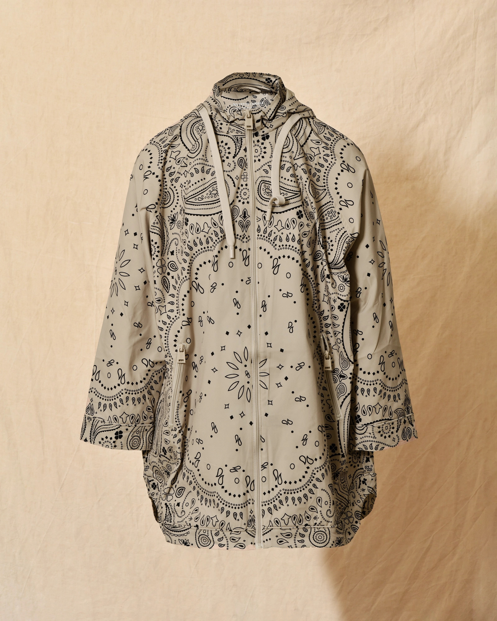 Veste coupe-vent beige à motif bandana noir Ma Petite Capsule