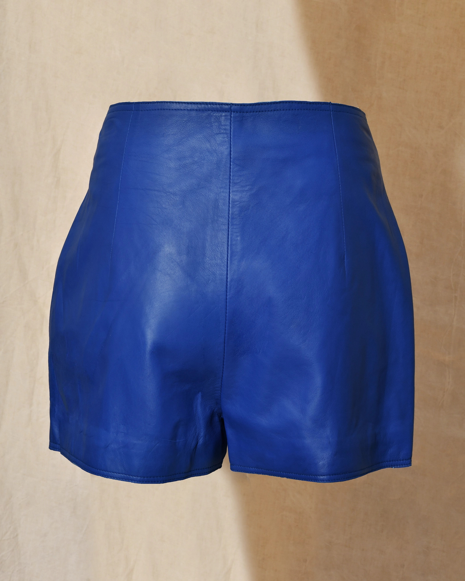 Short en cuir bleu à zip Possery