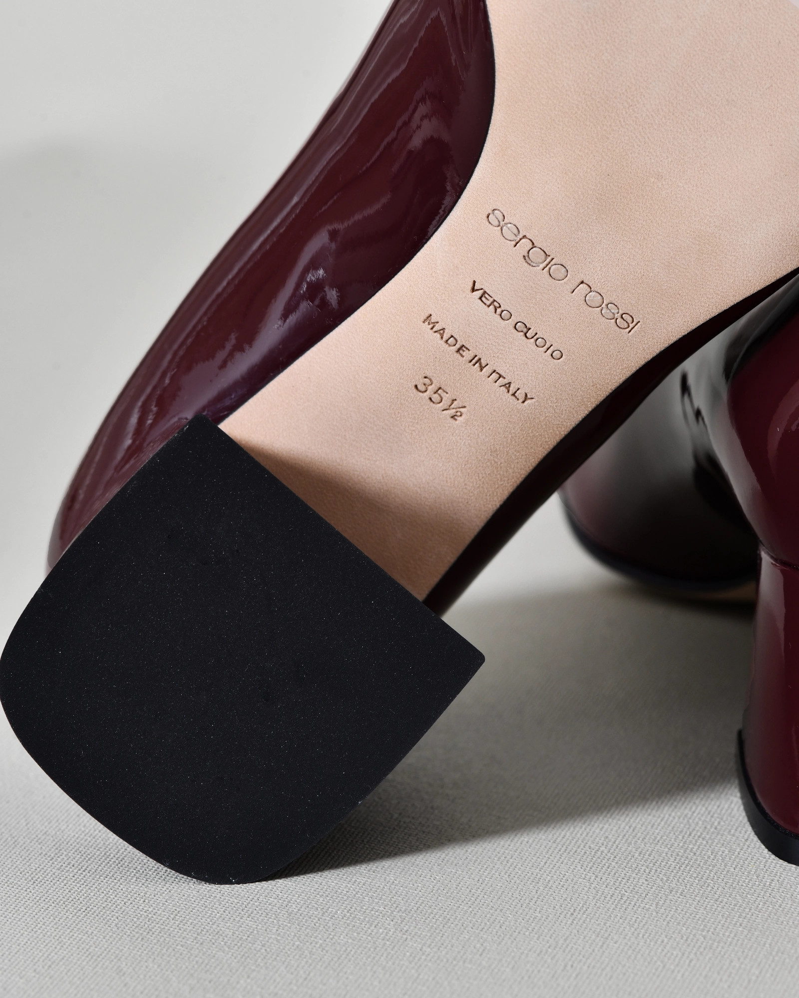 Escarpins vernis à bouts carrés bordeaux Sergio Rossi