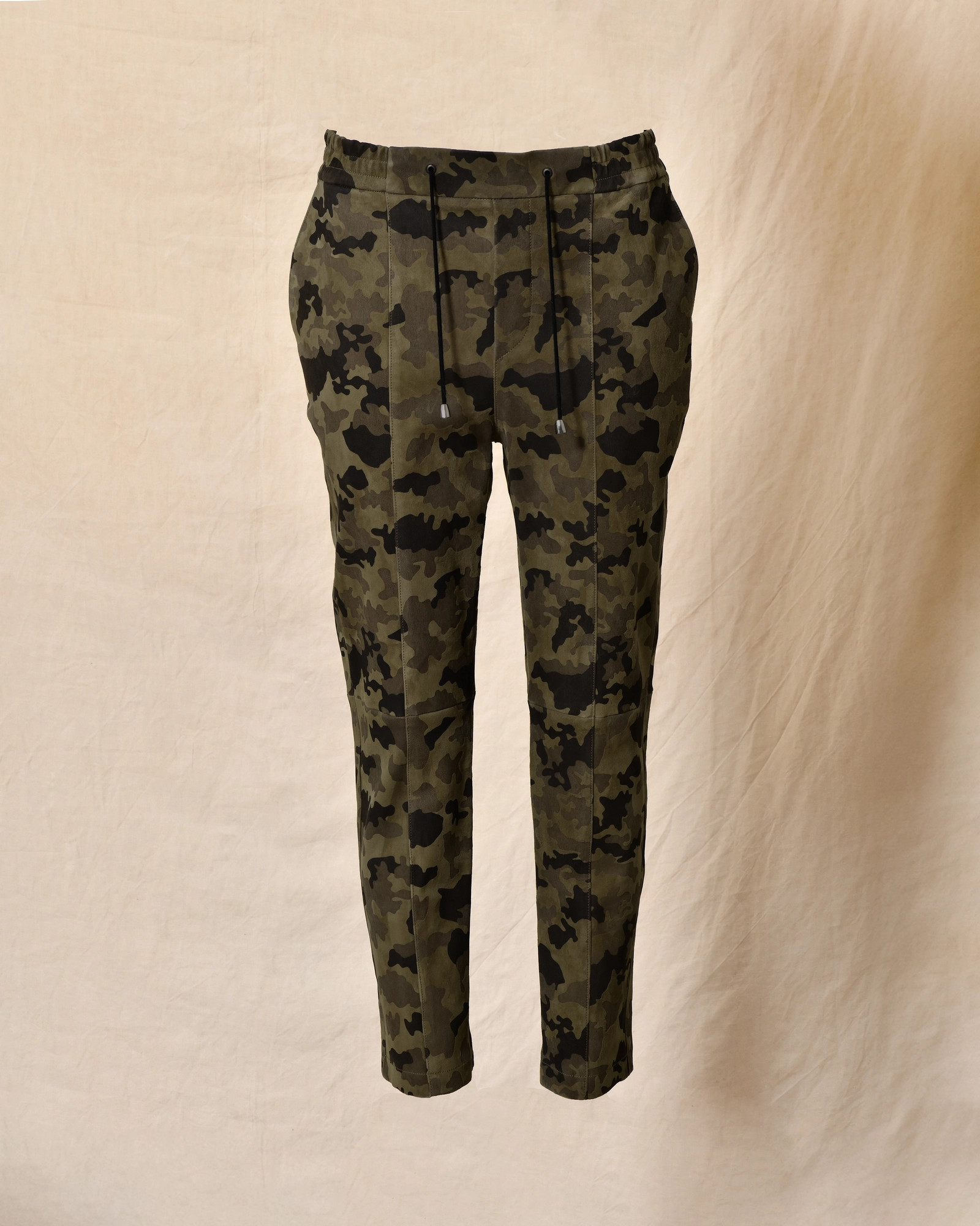Pantalon de jogging en cuir à imprimé camouflage Ventcouvert