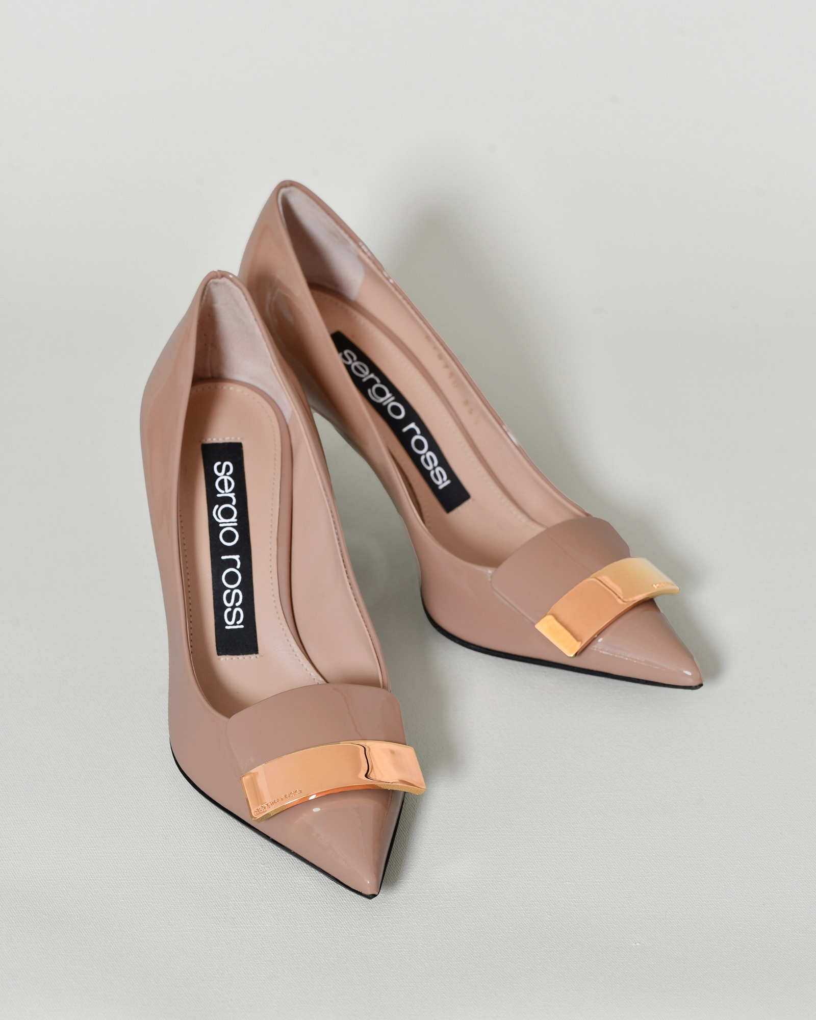 Escarpins vernis à bouts pointus camel Sergio Rossi
