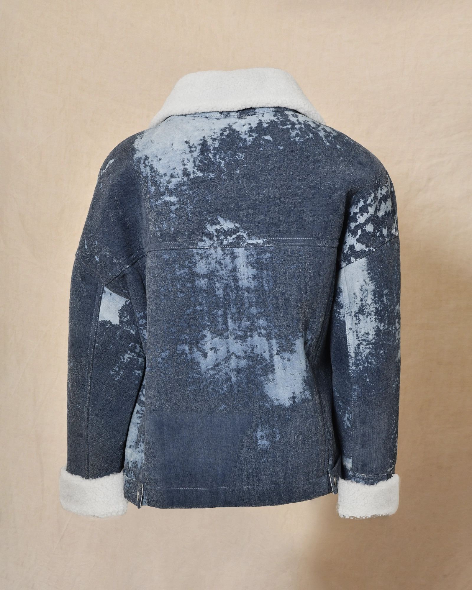 Blouson bleu délavé et peau lainée Possery