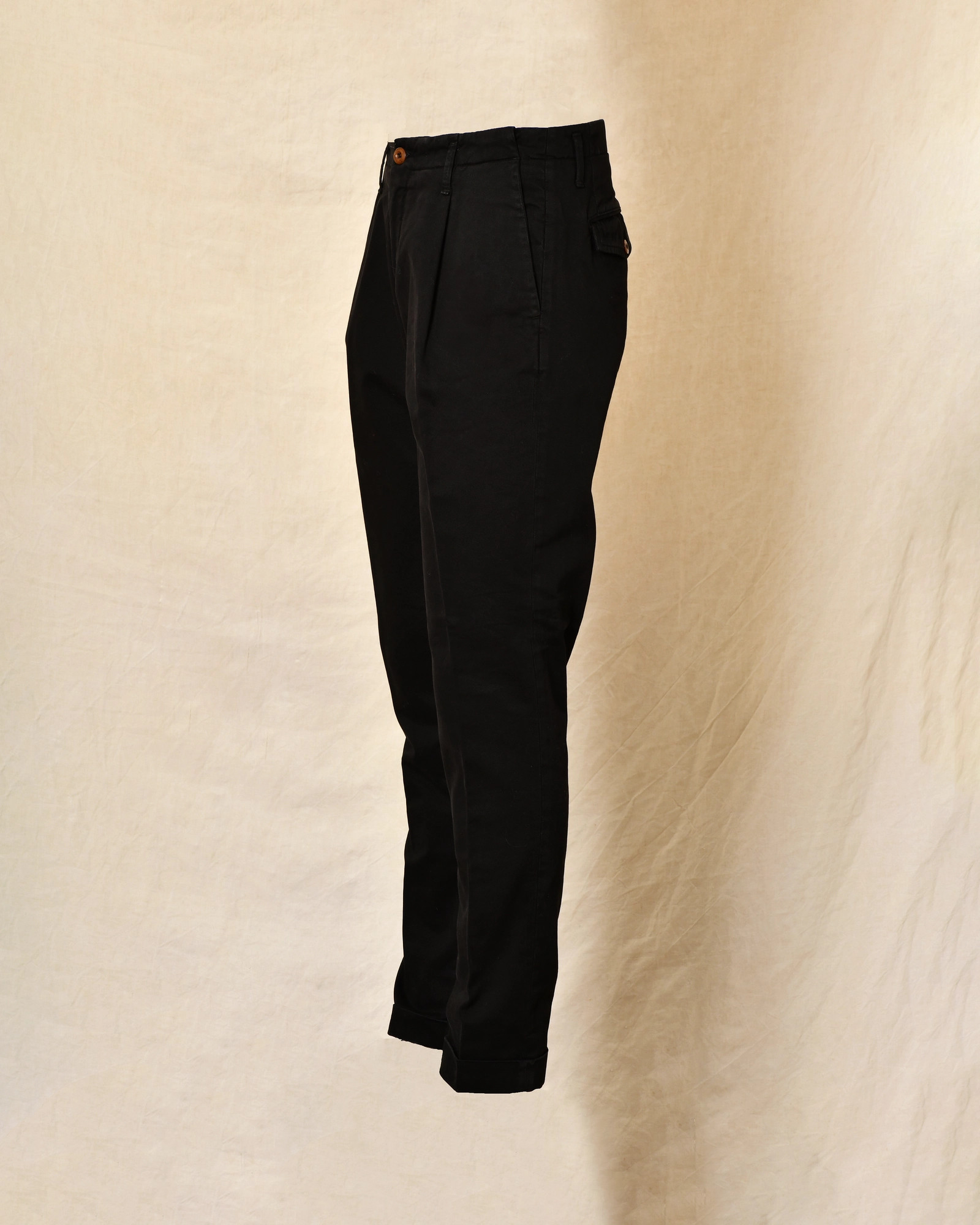 Pantalon à pinces noir Telacruda