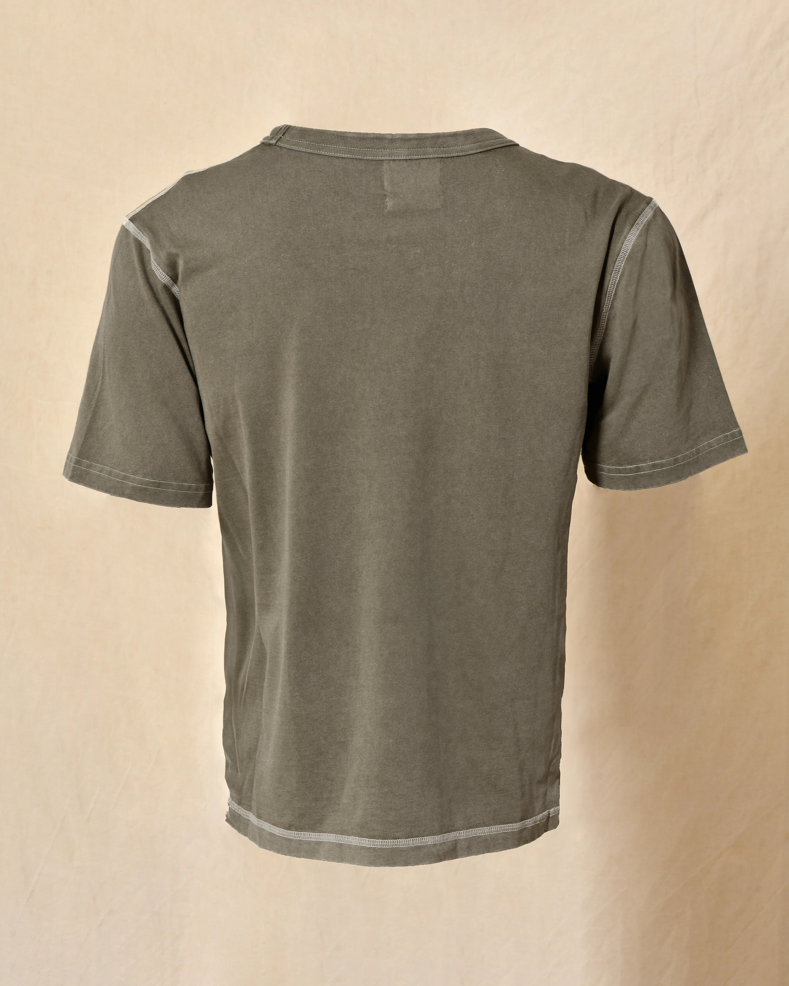 T-shirt kaki à imprimé graphique et surpiqûres contrastantes Front Street