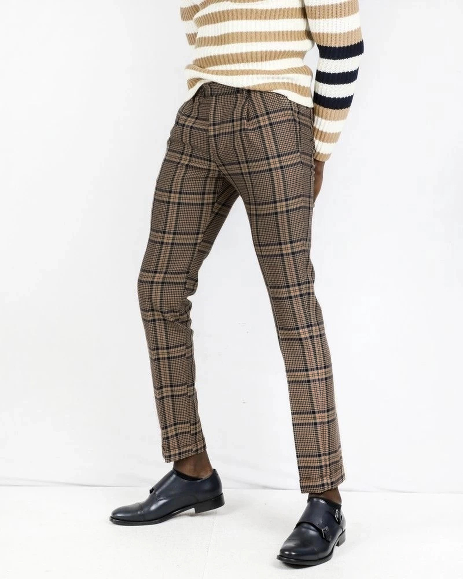 Pantalon tailleur en laine camel à carreaux Casheart pas cher - Out...