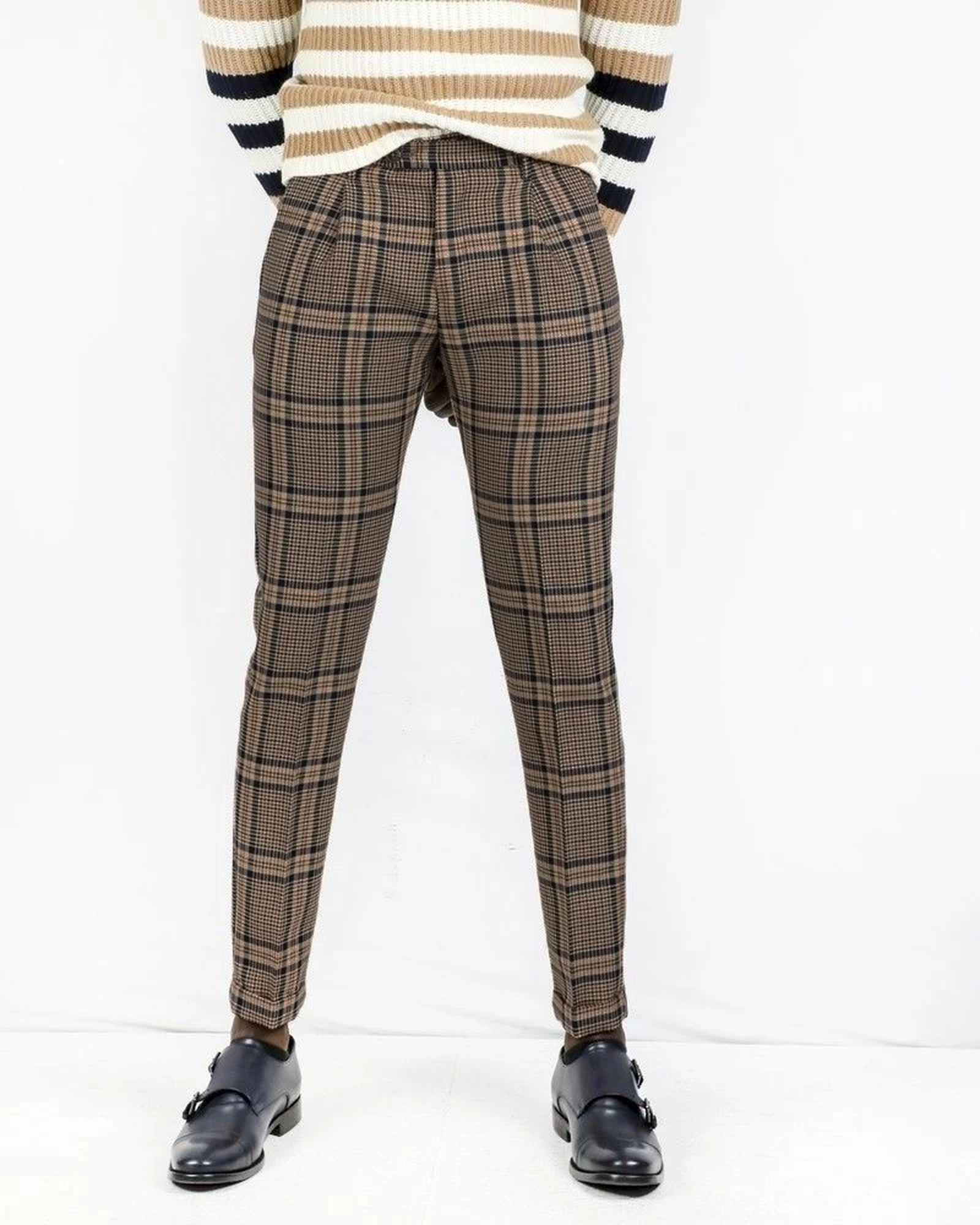 Pantalon tailleur en laine camel à carreaux Casheart pas cher - Out...
