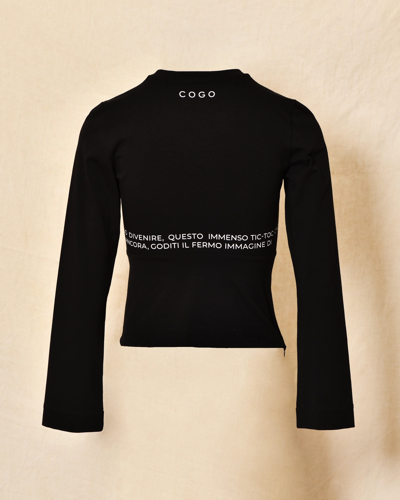 Haut noir ajusté avec inscription graphique blanche Co.Go