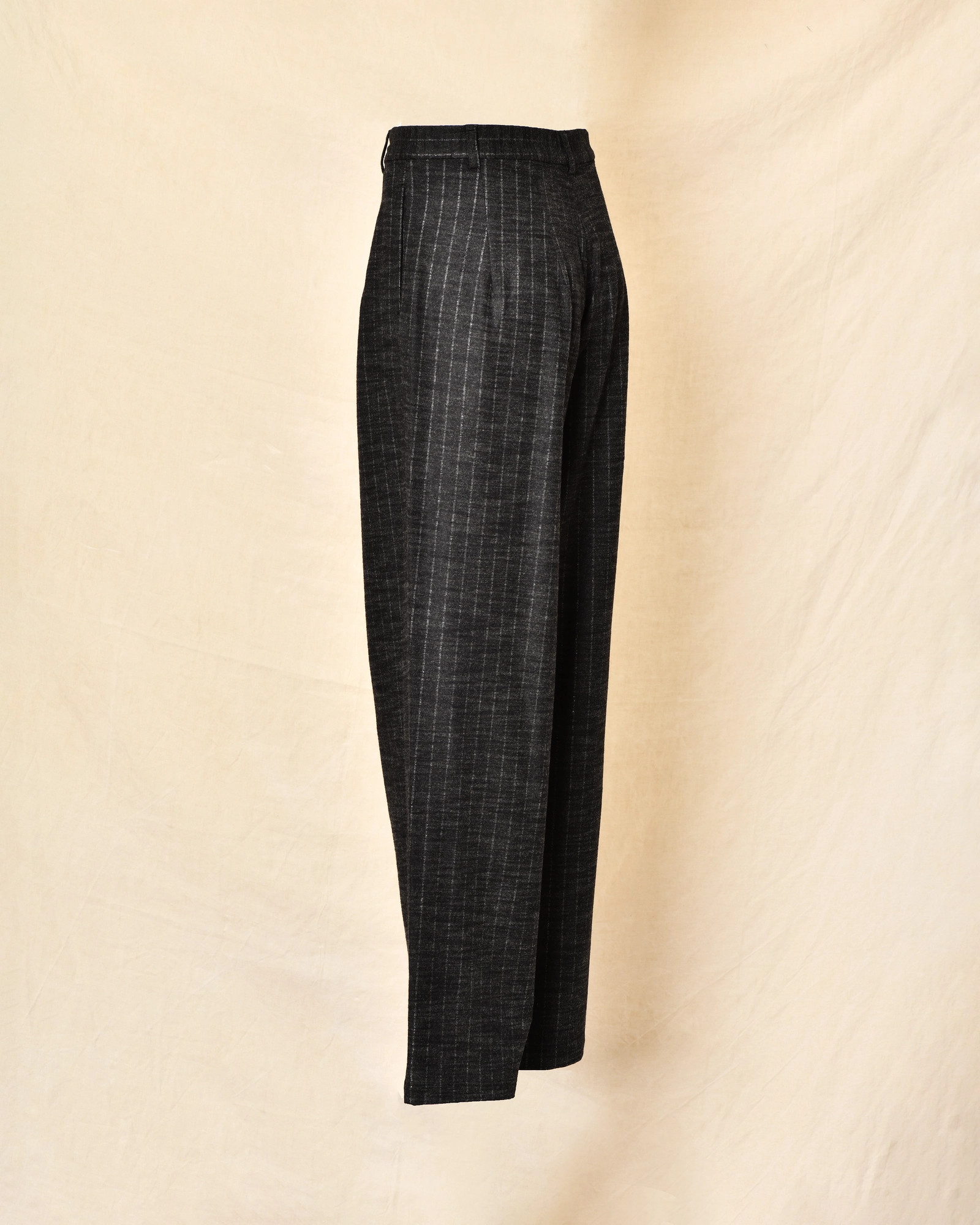 Pantalon tailleur gris anthracite à rayures Bella Jones