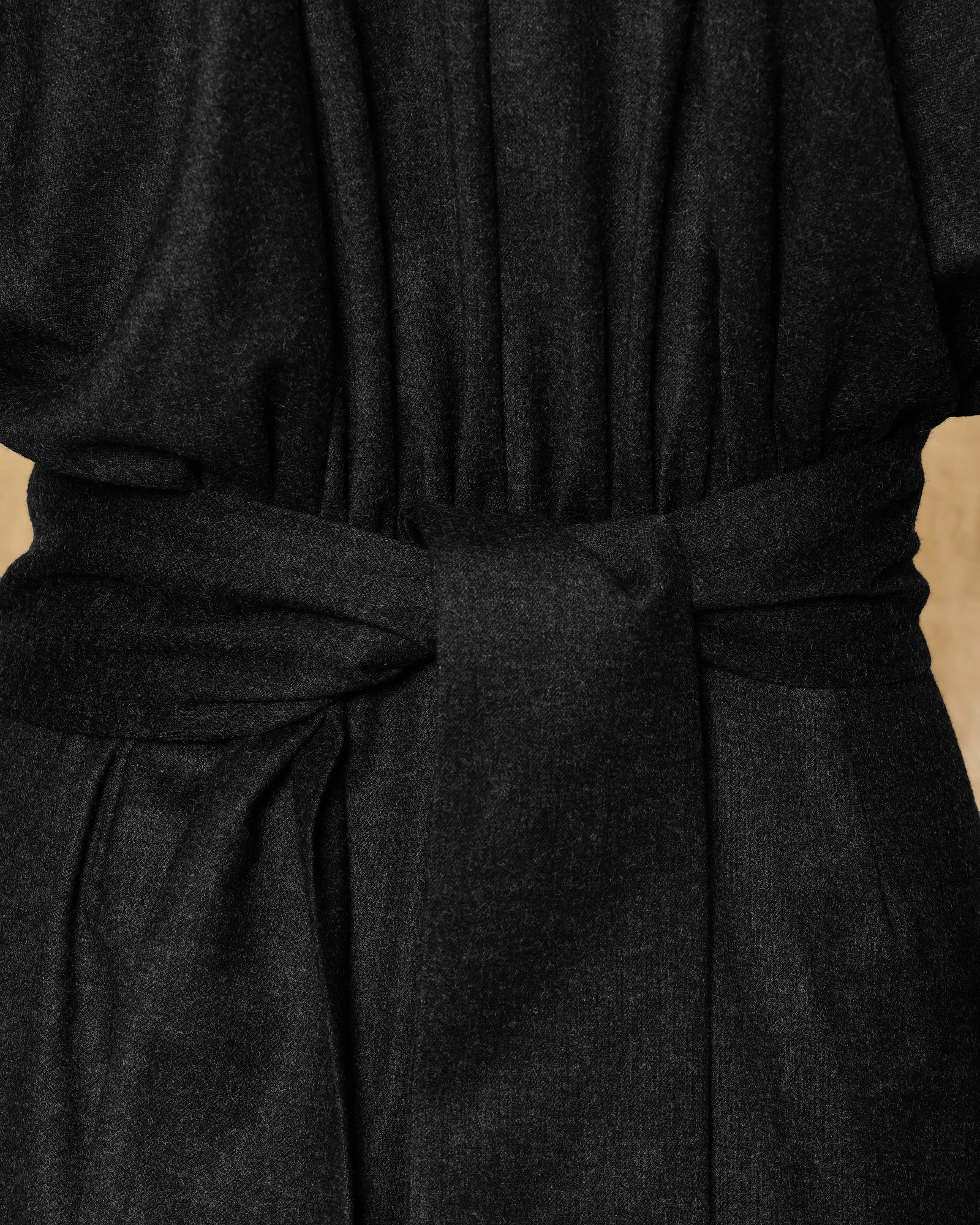 Robe longue grise à manches bouffantes Co.Go