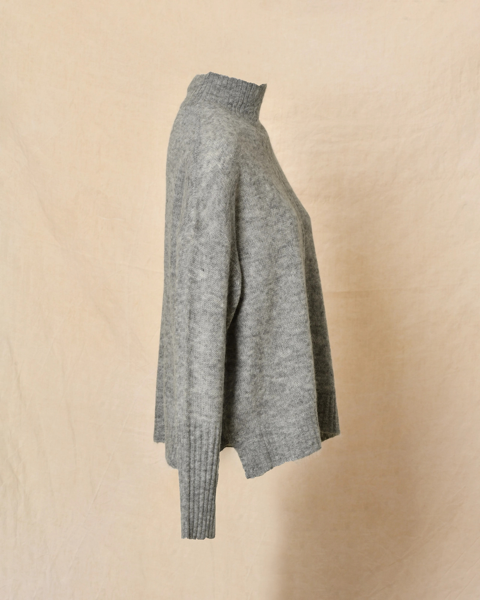 Pull à col montant gris en alpaga et laine Bella Jones
