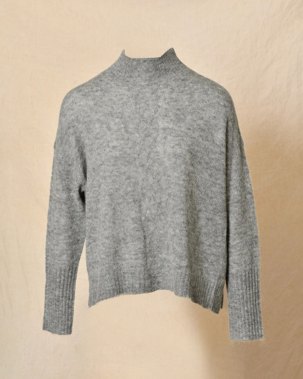 Pull à col montant gris en alpaga et laine Bella Jones