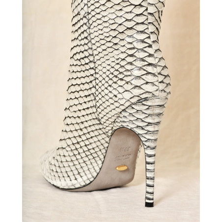 Bottes en cuir écrues effet python à talons aiguilles Sergio Rossi